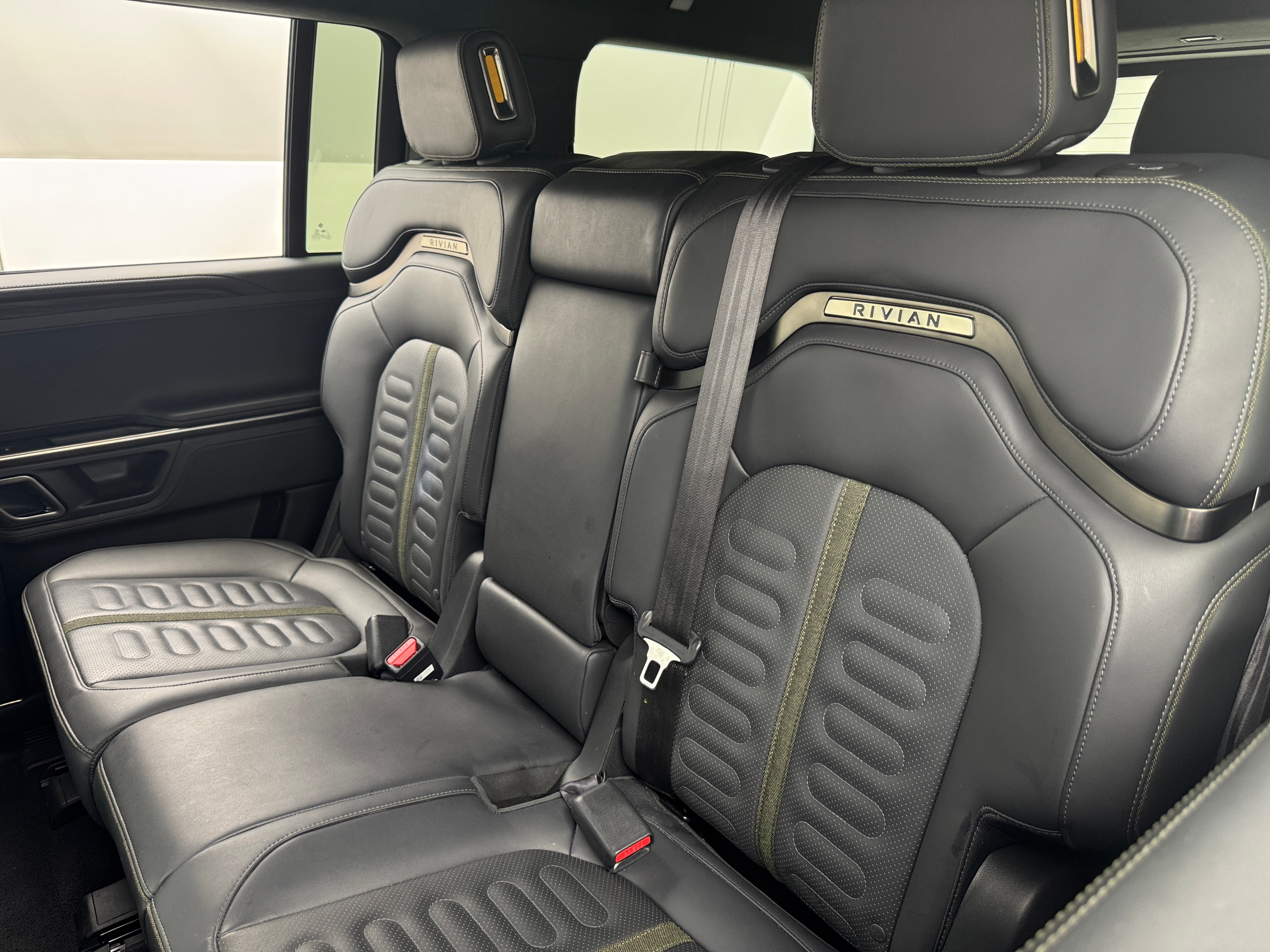2023 Rivian R1S Adventure 4