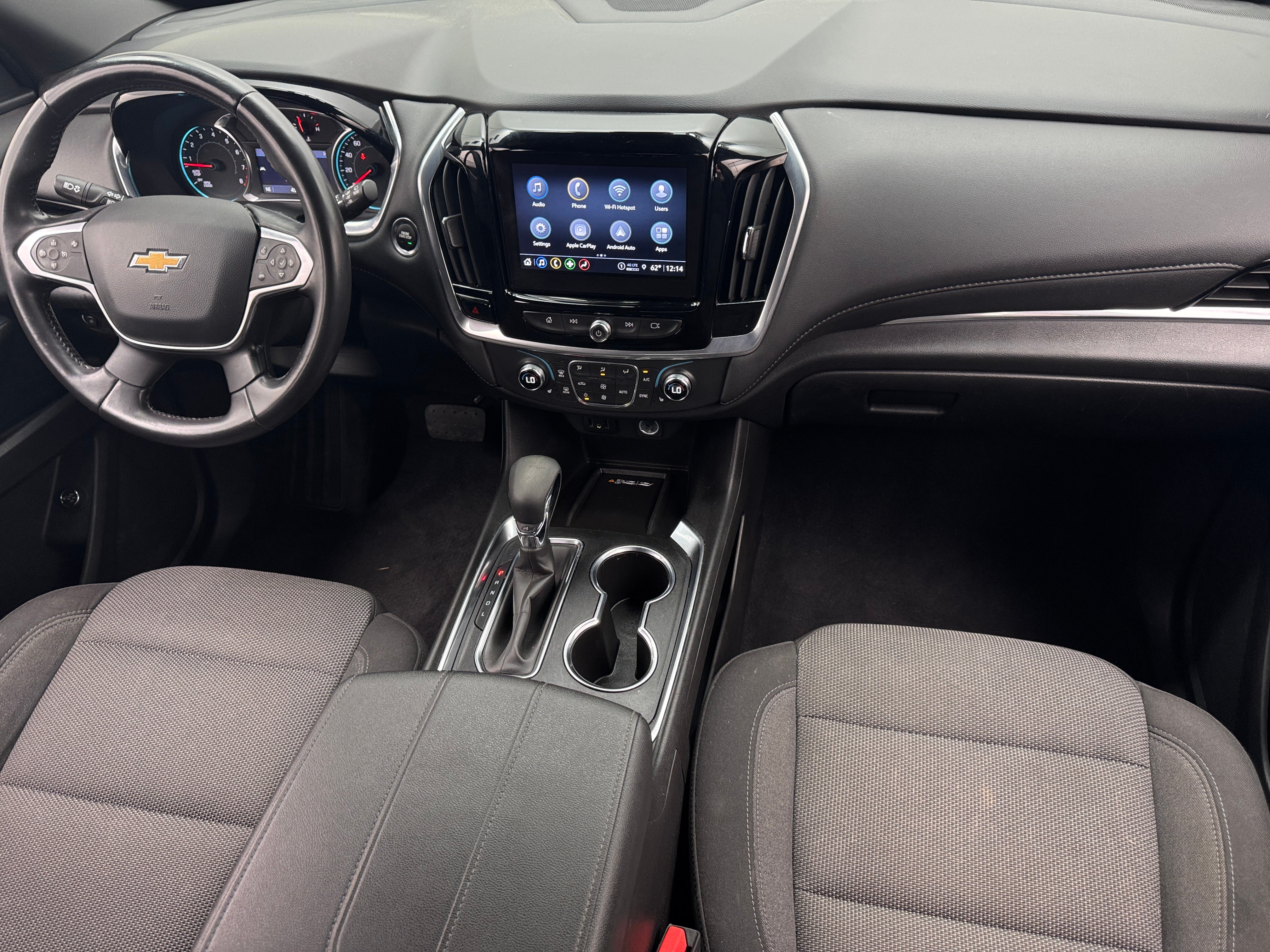 2022 Chevrolet Traverse LT 3