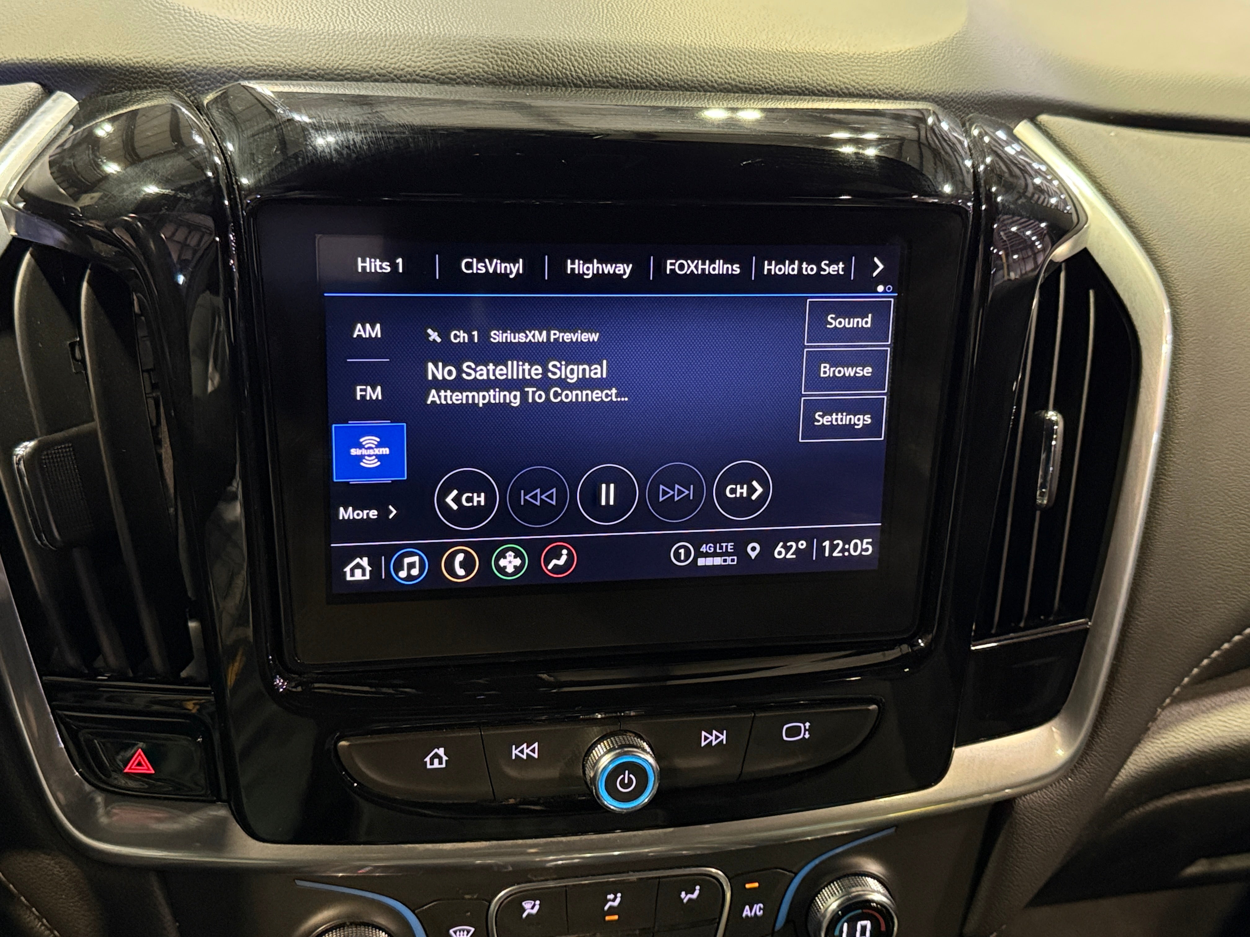 2022 Chevrolet Traverse LT 4