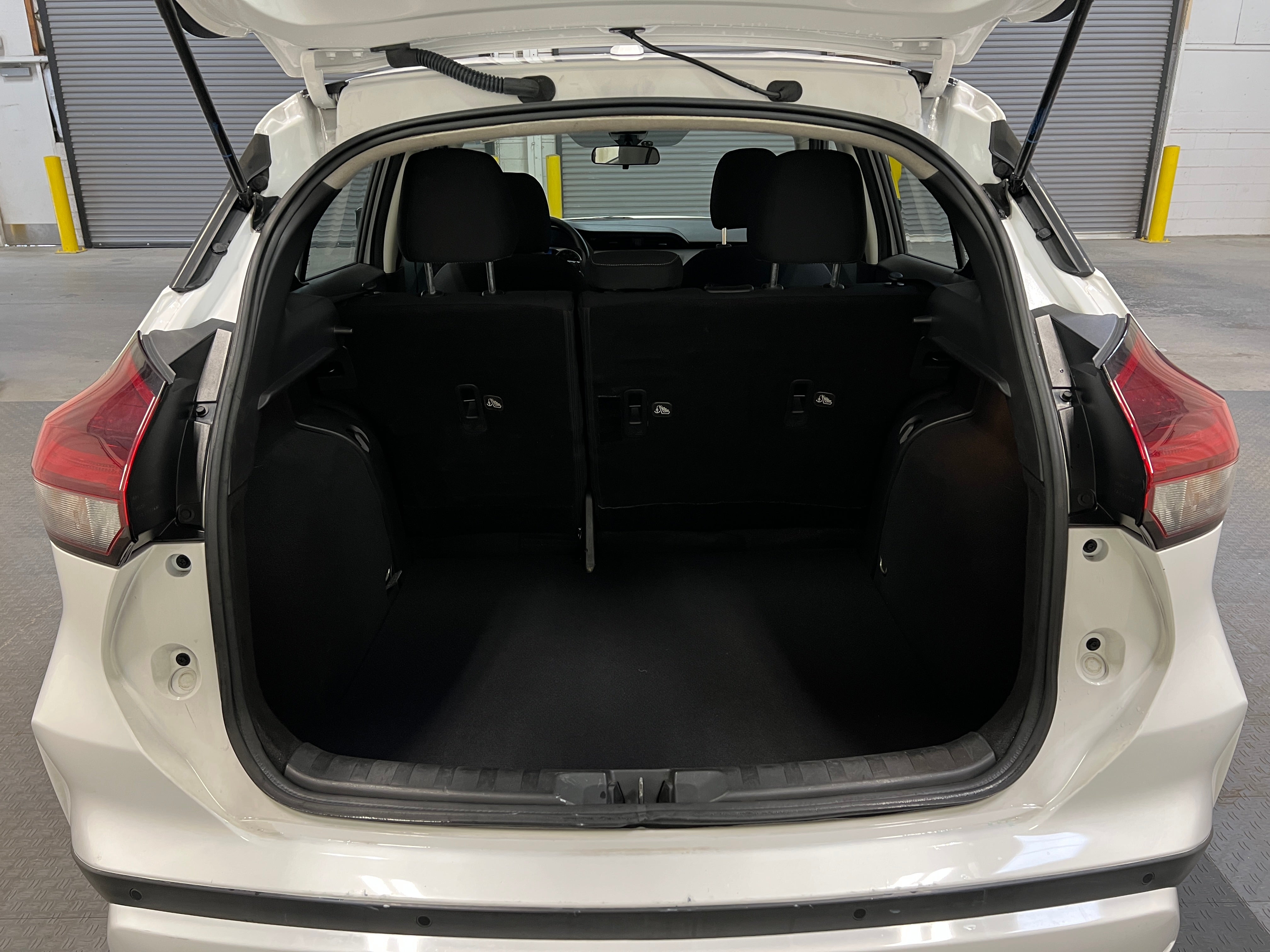 2021 Nissan Kicks S 7