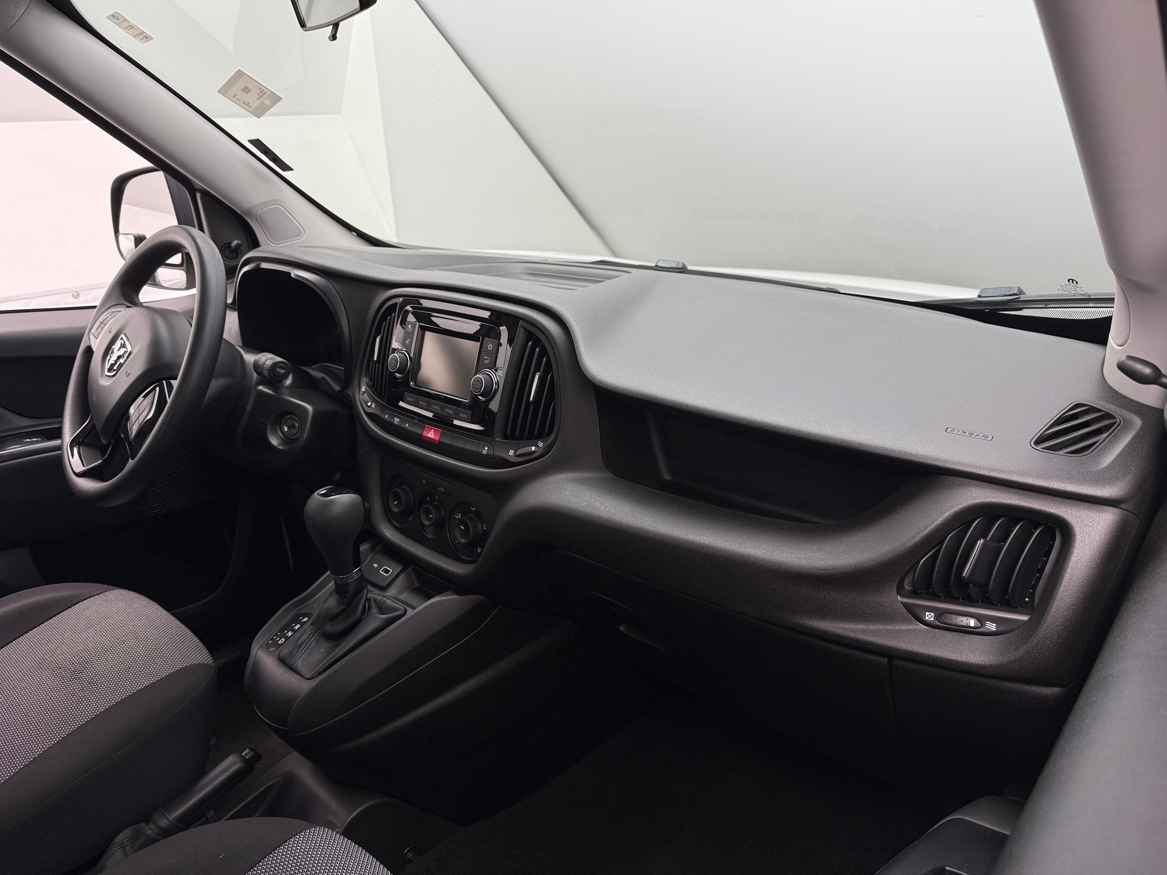 2021 RAM ProMaster City Tradesman 3