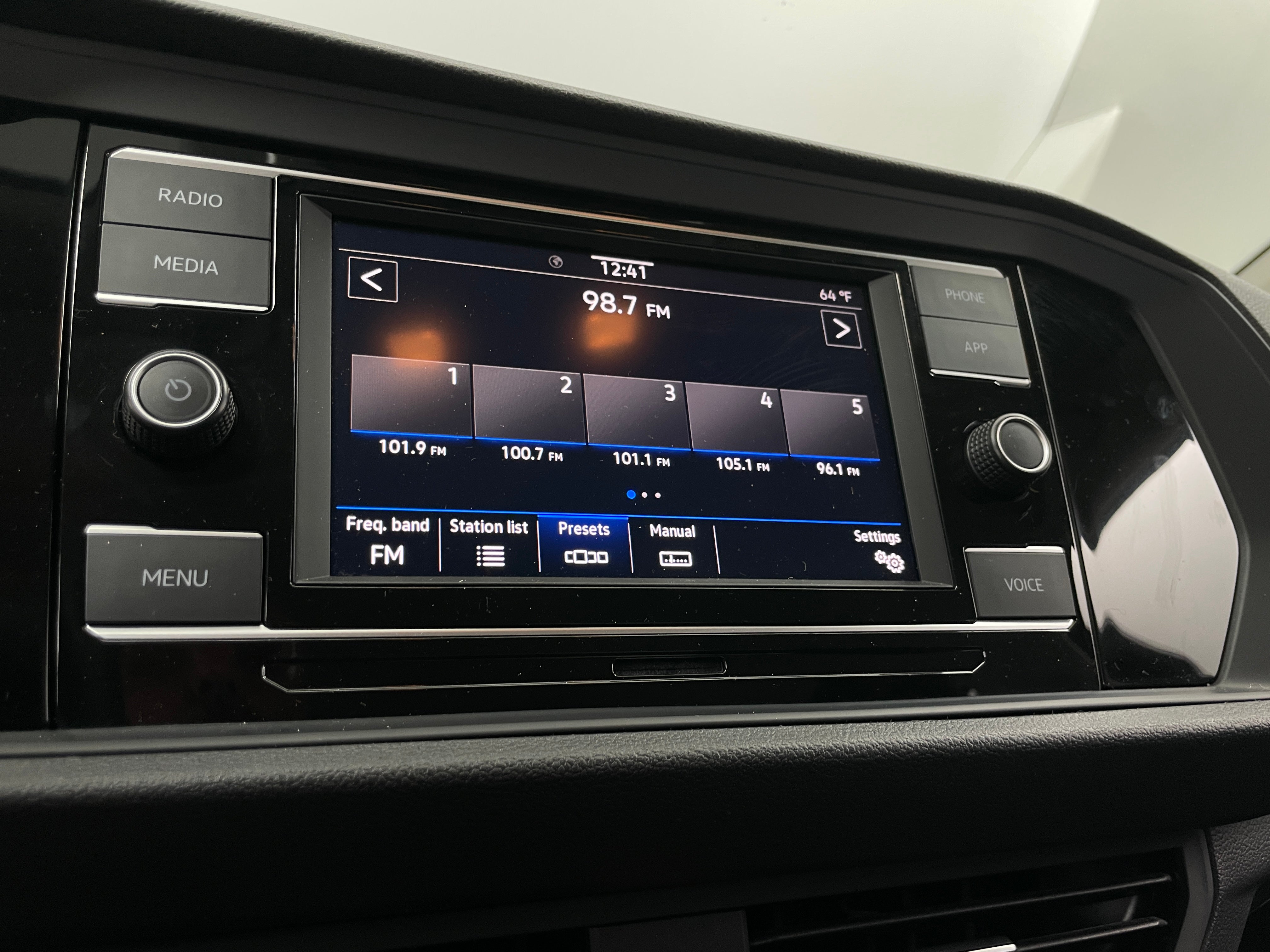 2024 Volkswagen Jetta S 4