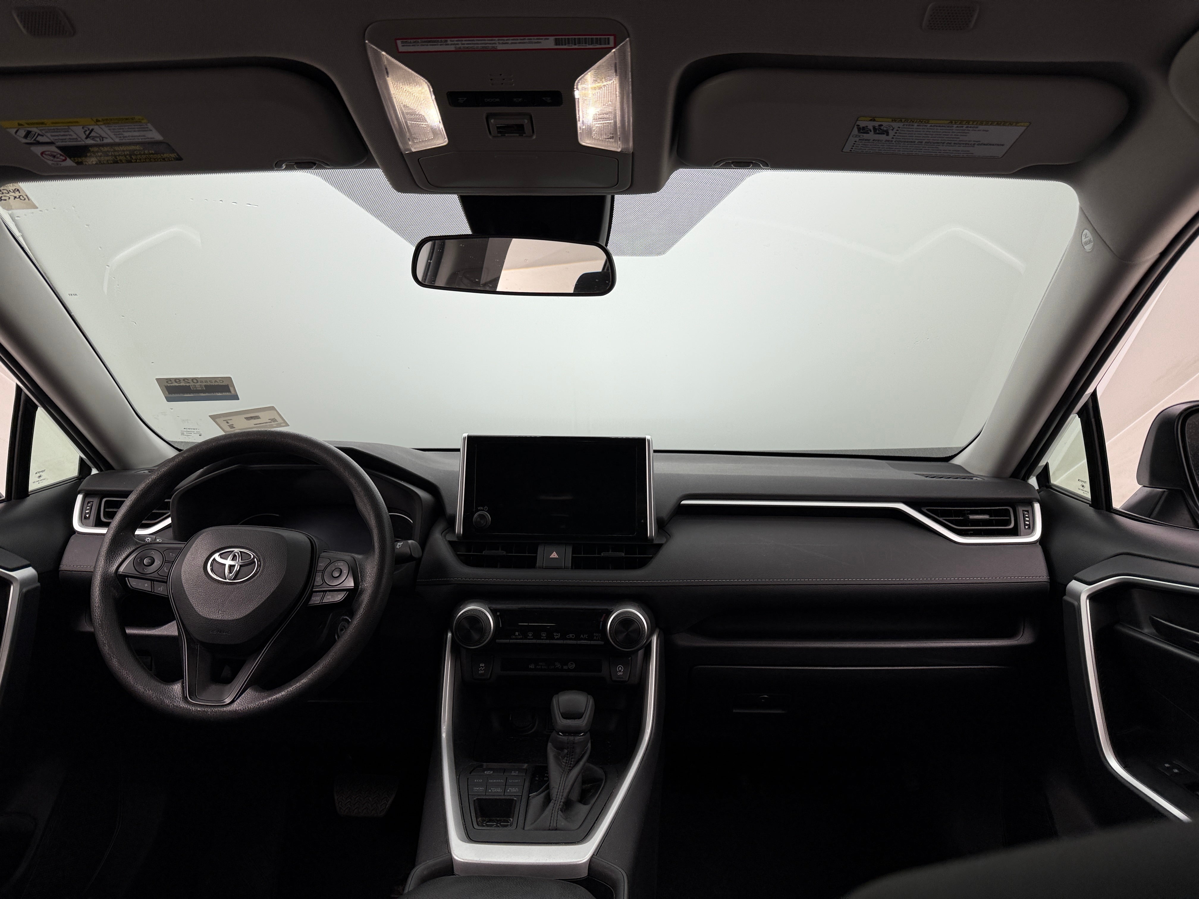 2023 Toyota RAV4 LE 3