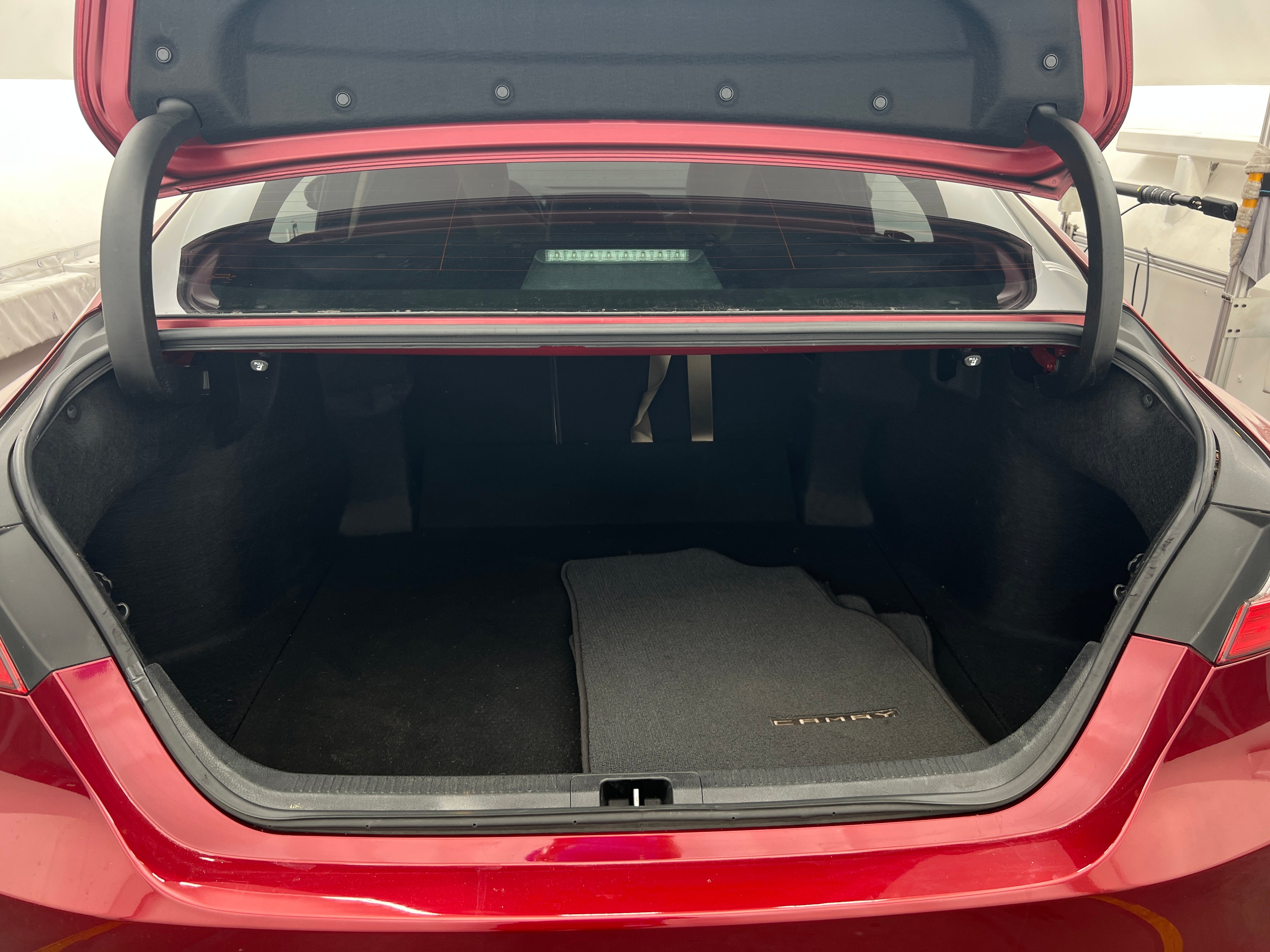 2018 Toyota Camry LE 7