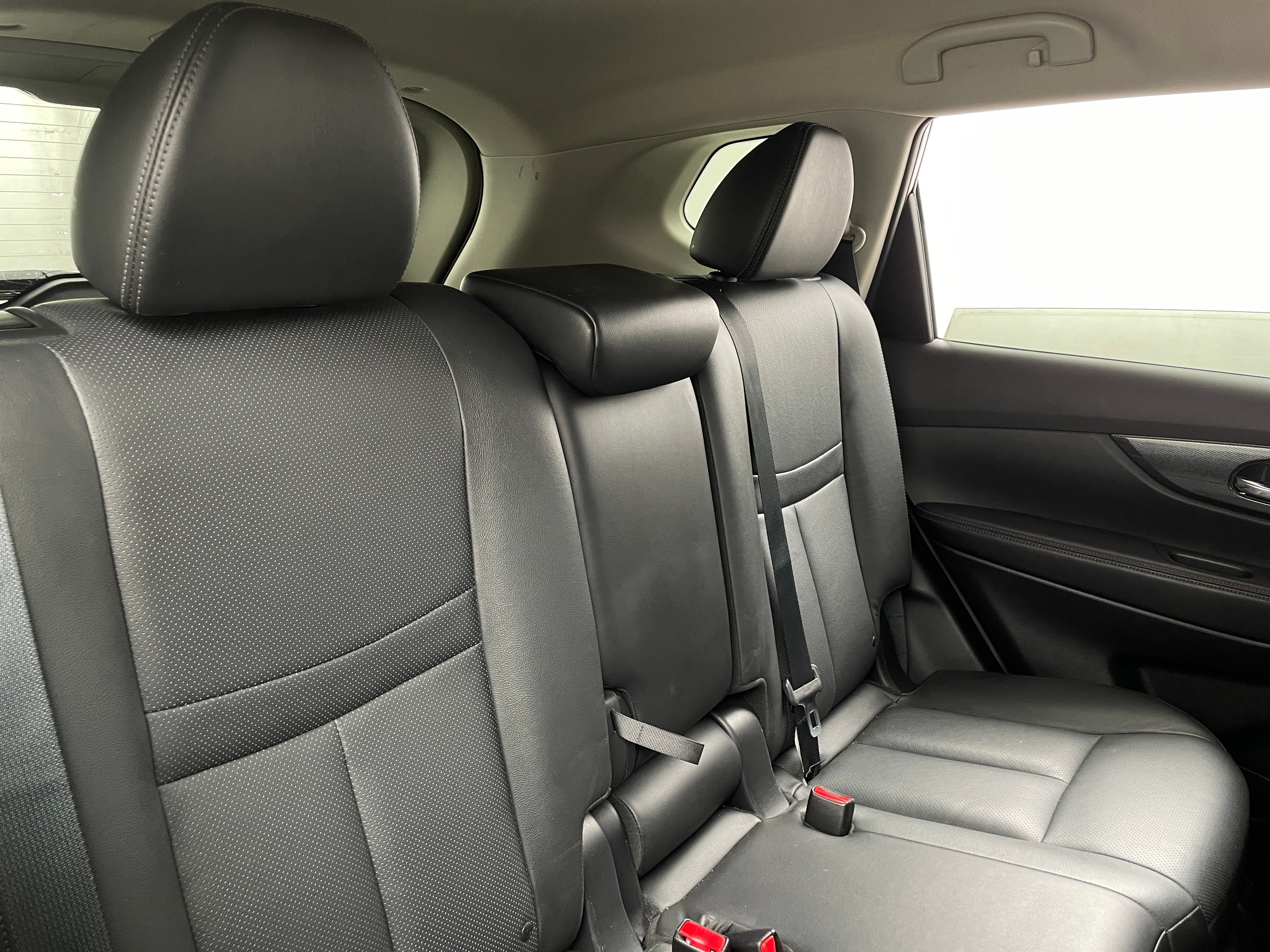 2015 Nissan Rogue SL 6