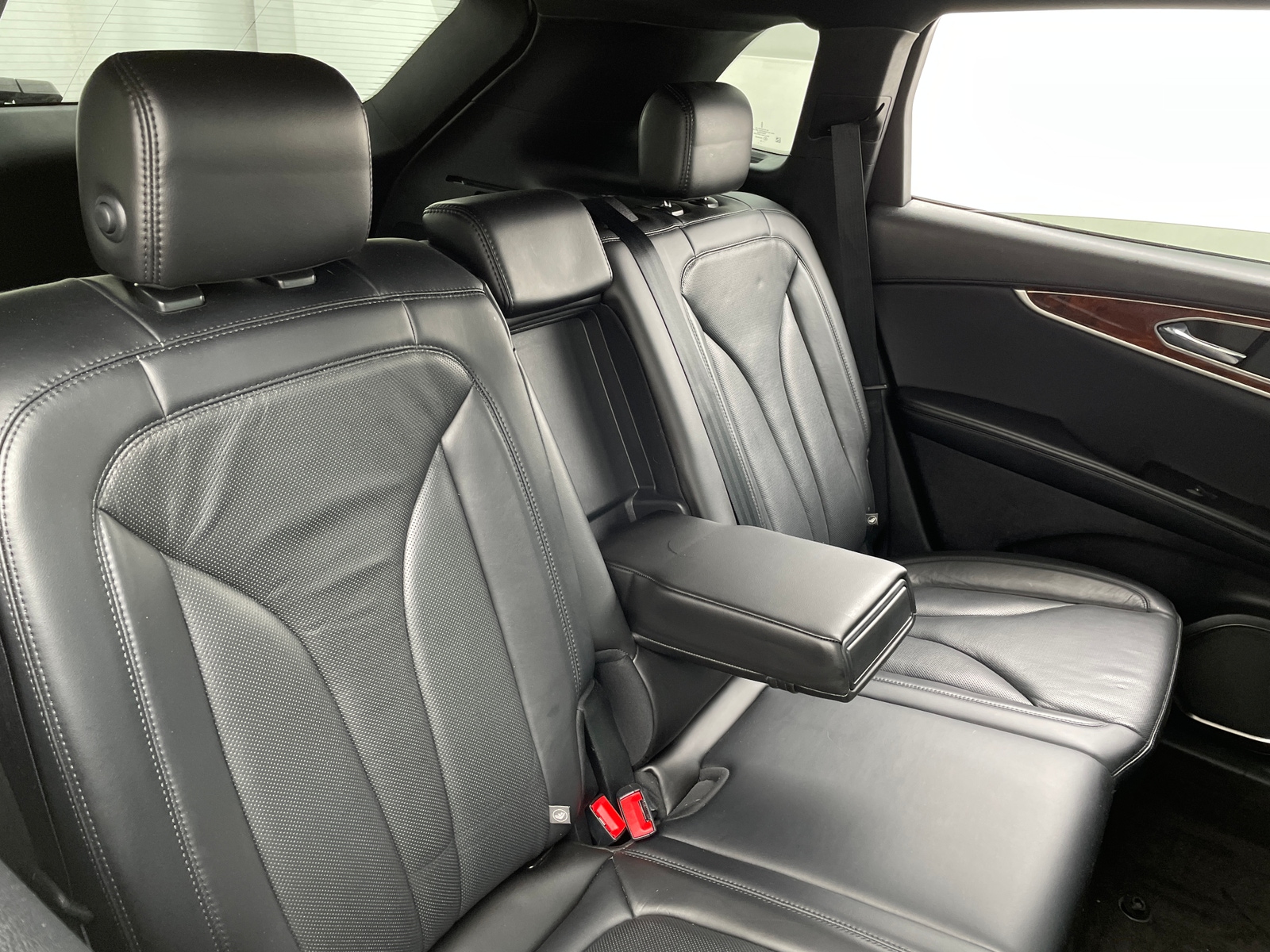 Thumbnail: 2019 Lincoln Nautilus - 5