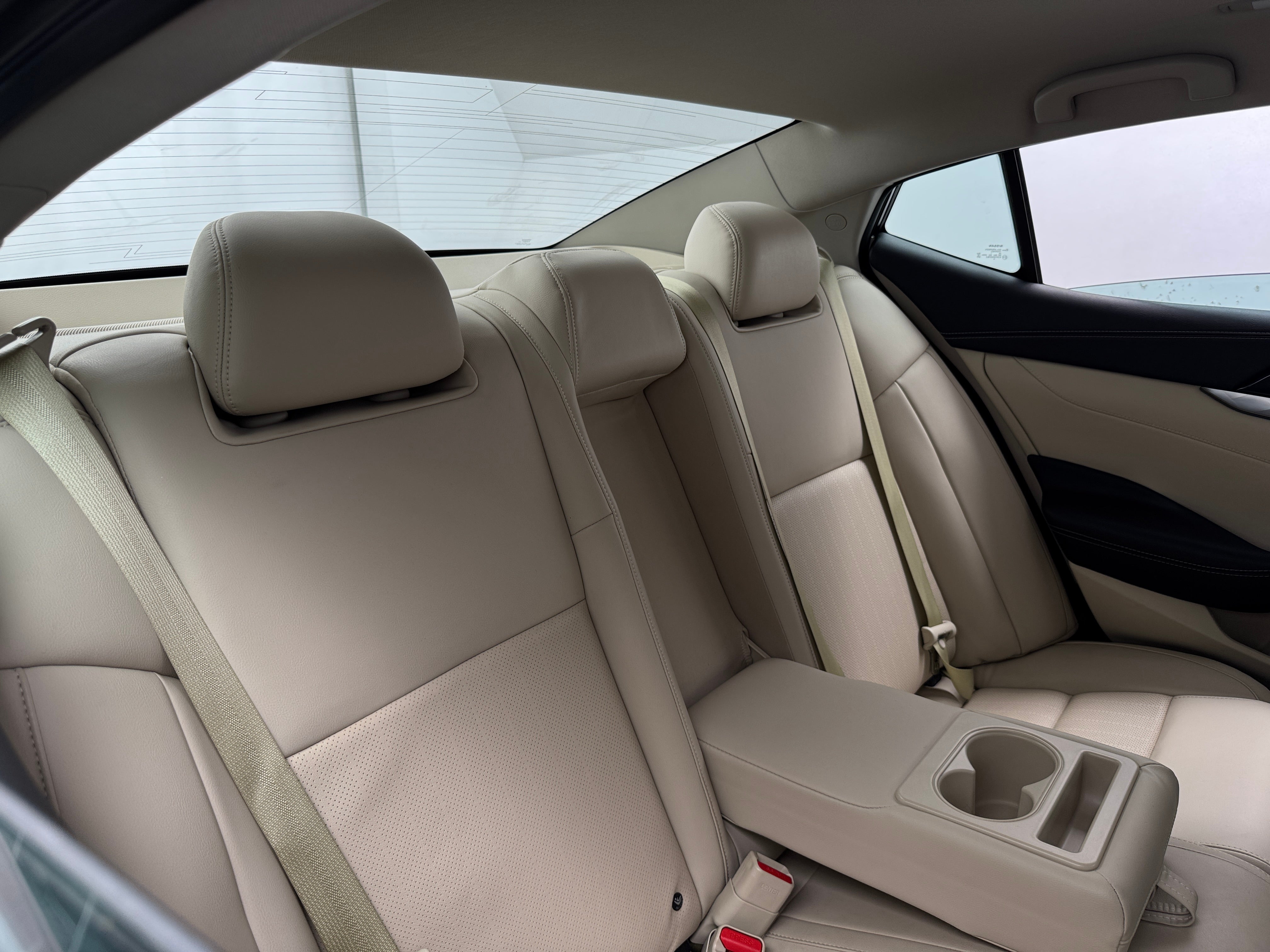 2022 Nissan Maxima SV 5