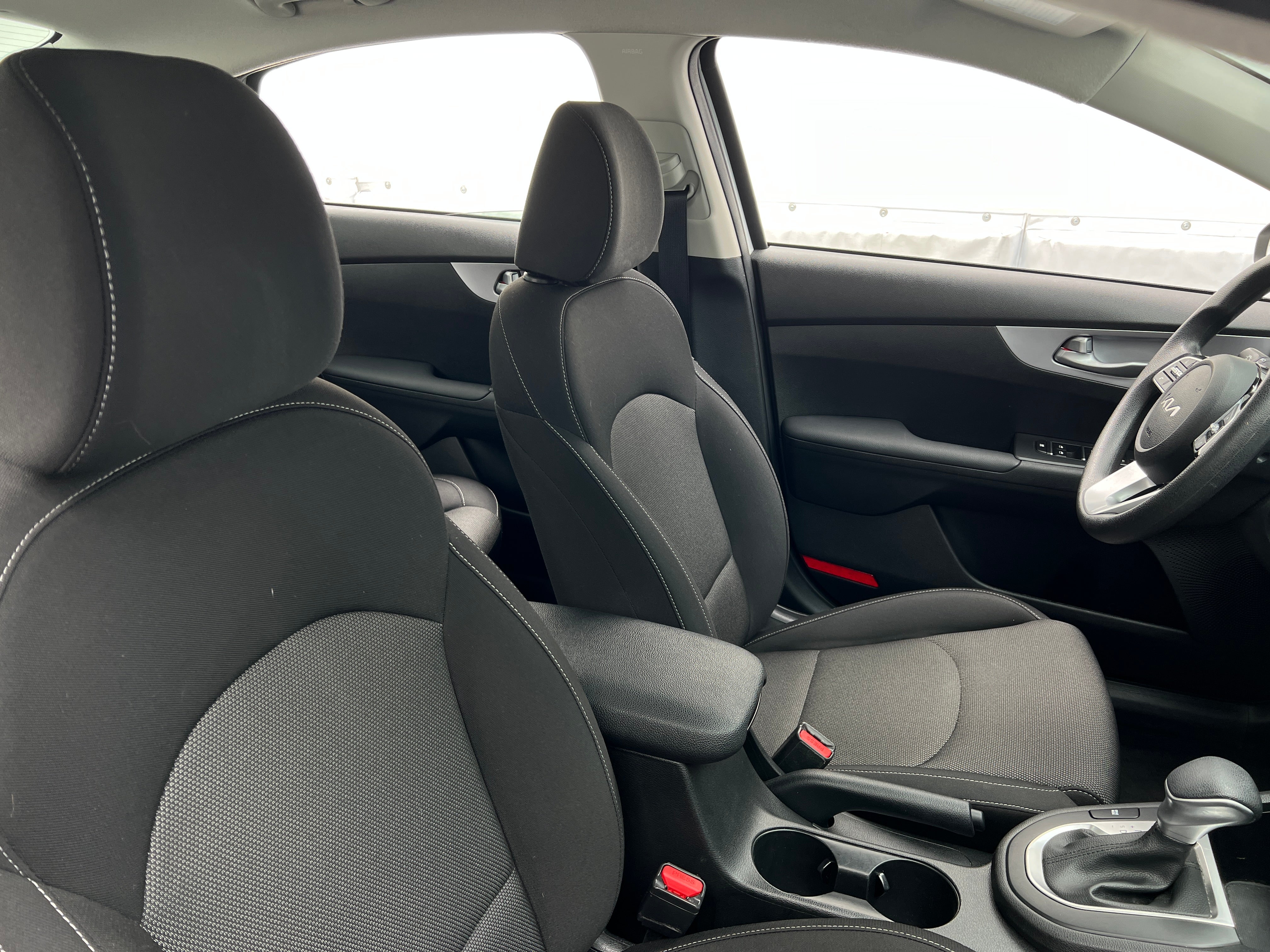2024 Kia Forte LXS 2
