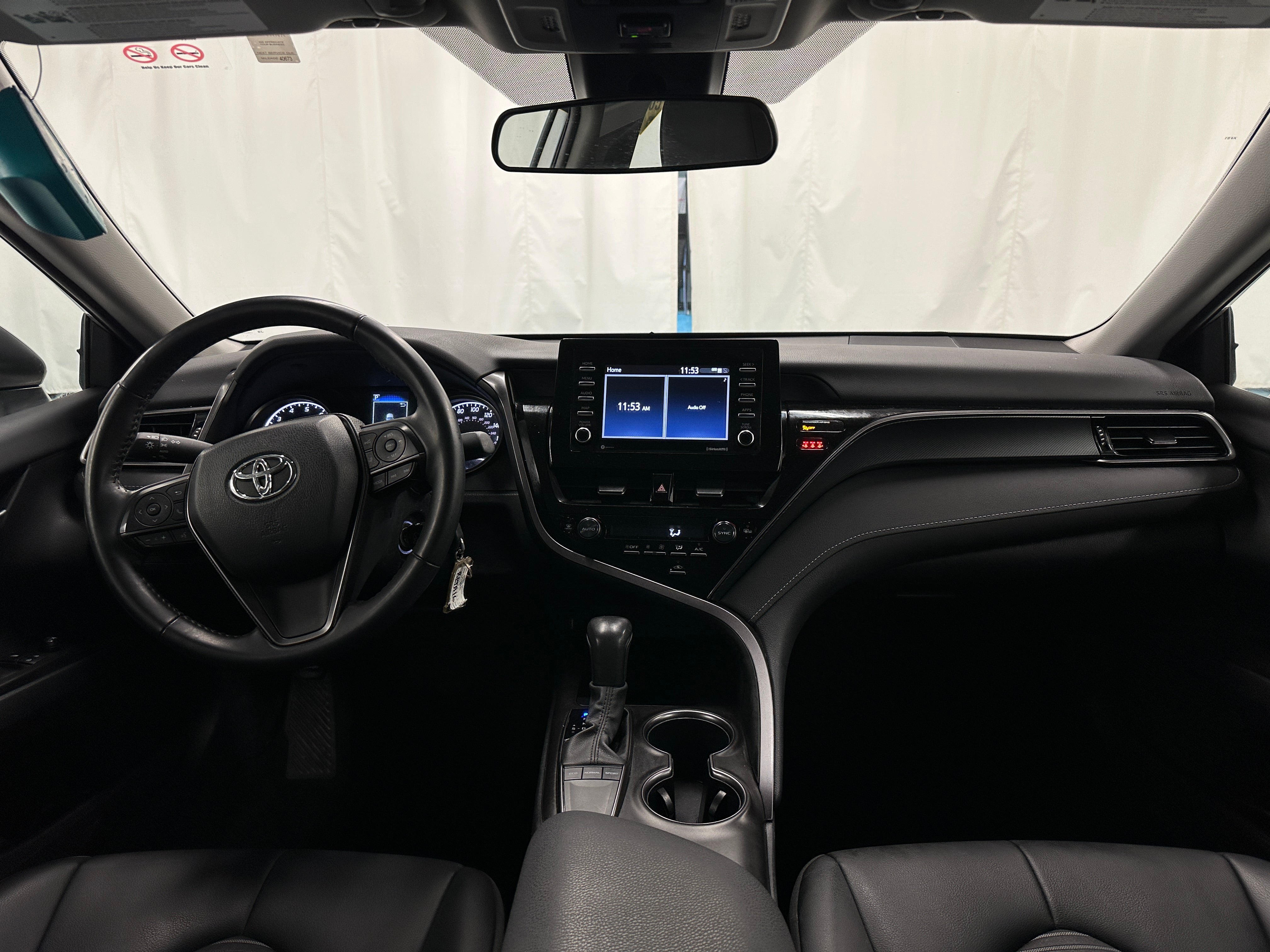 2024 Toyota Camry SE 3