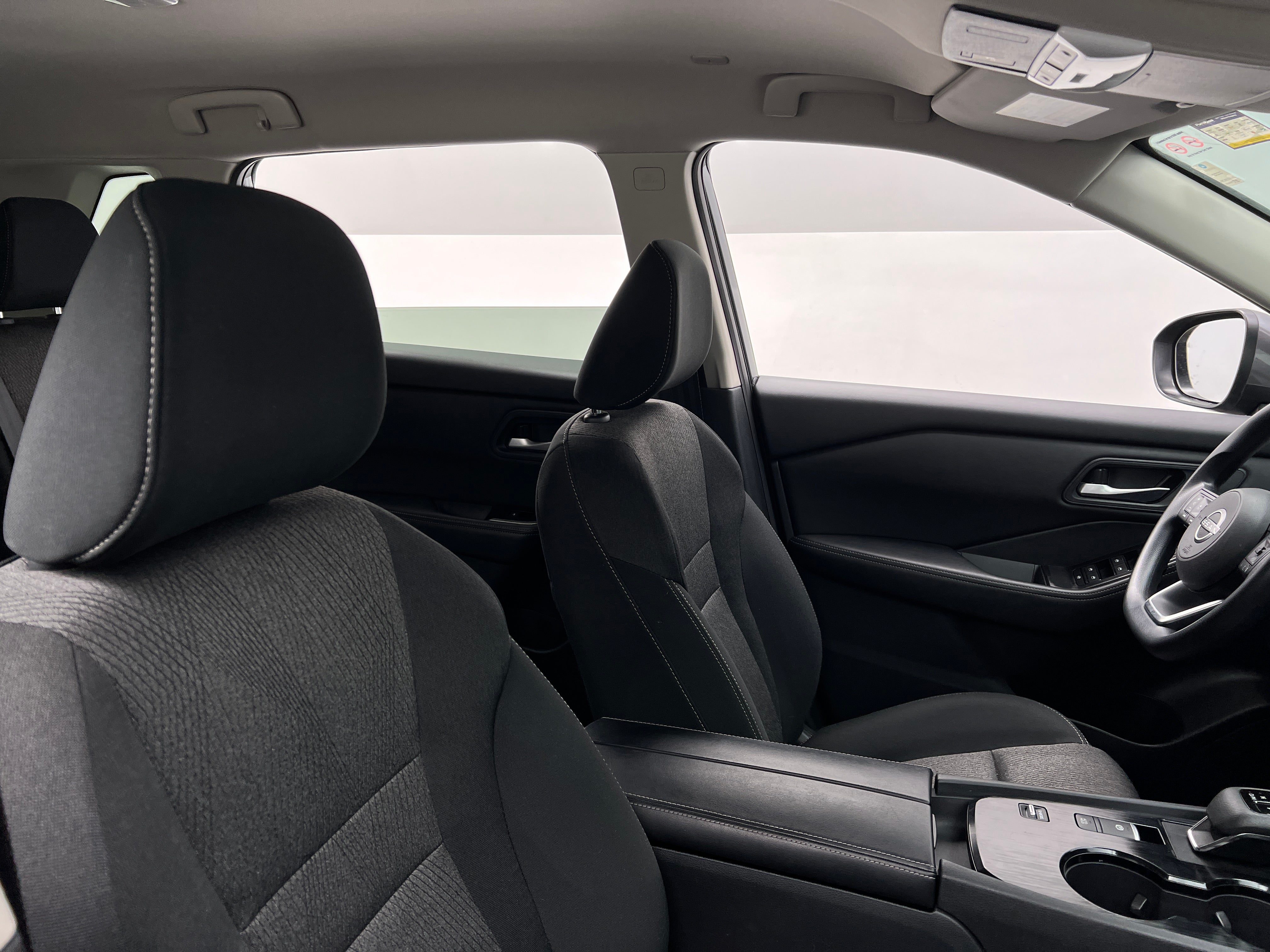 2024 Nissan Rogue SV 2