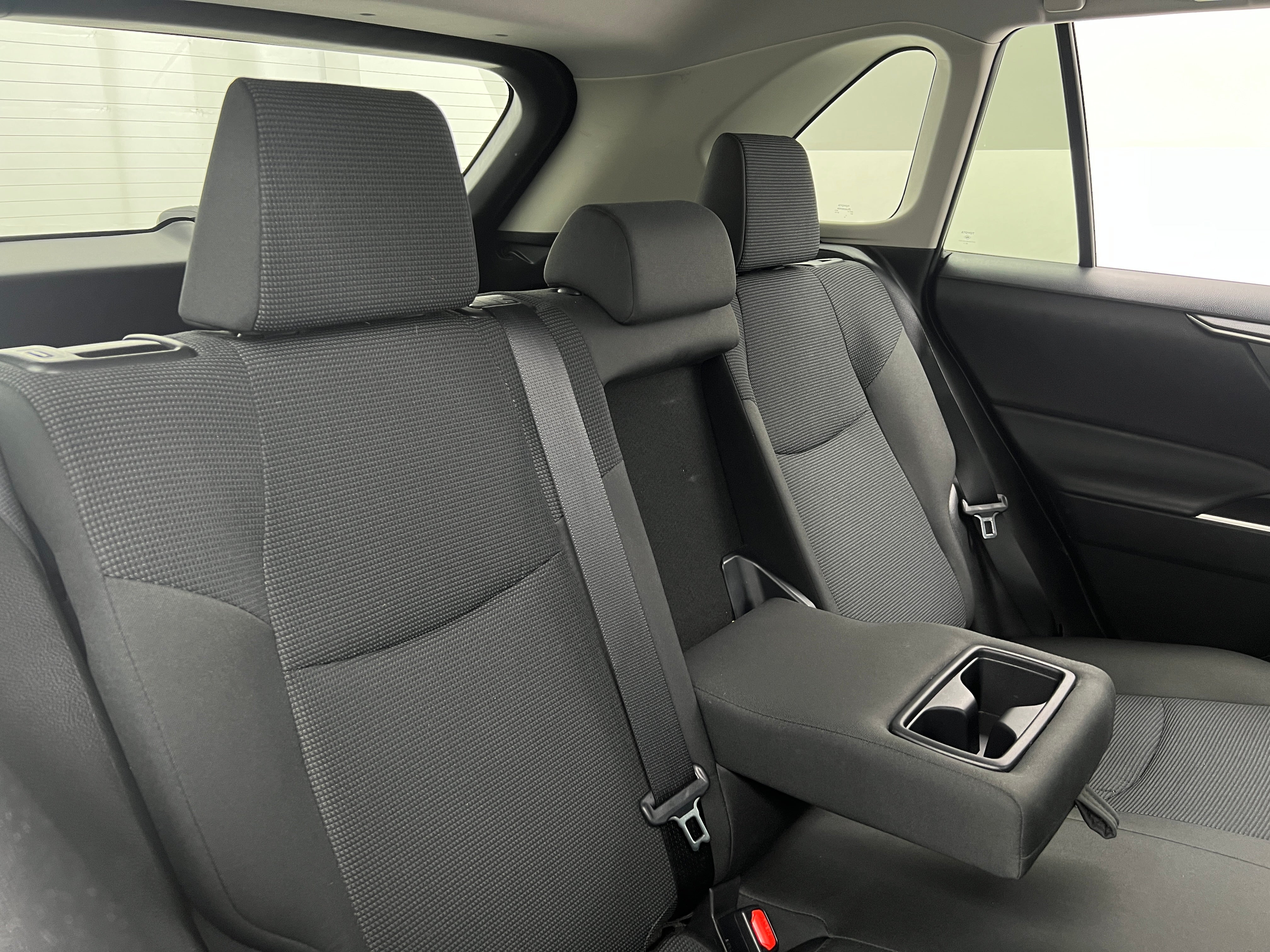2024 Toyota RAV4 LE 6