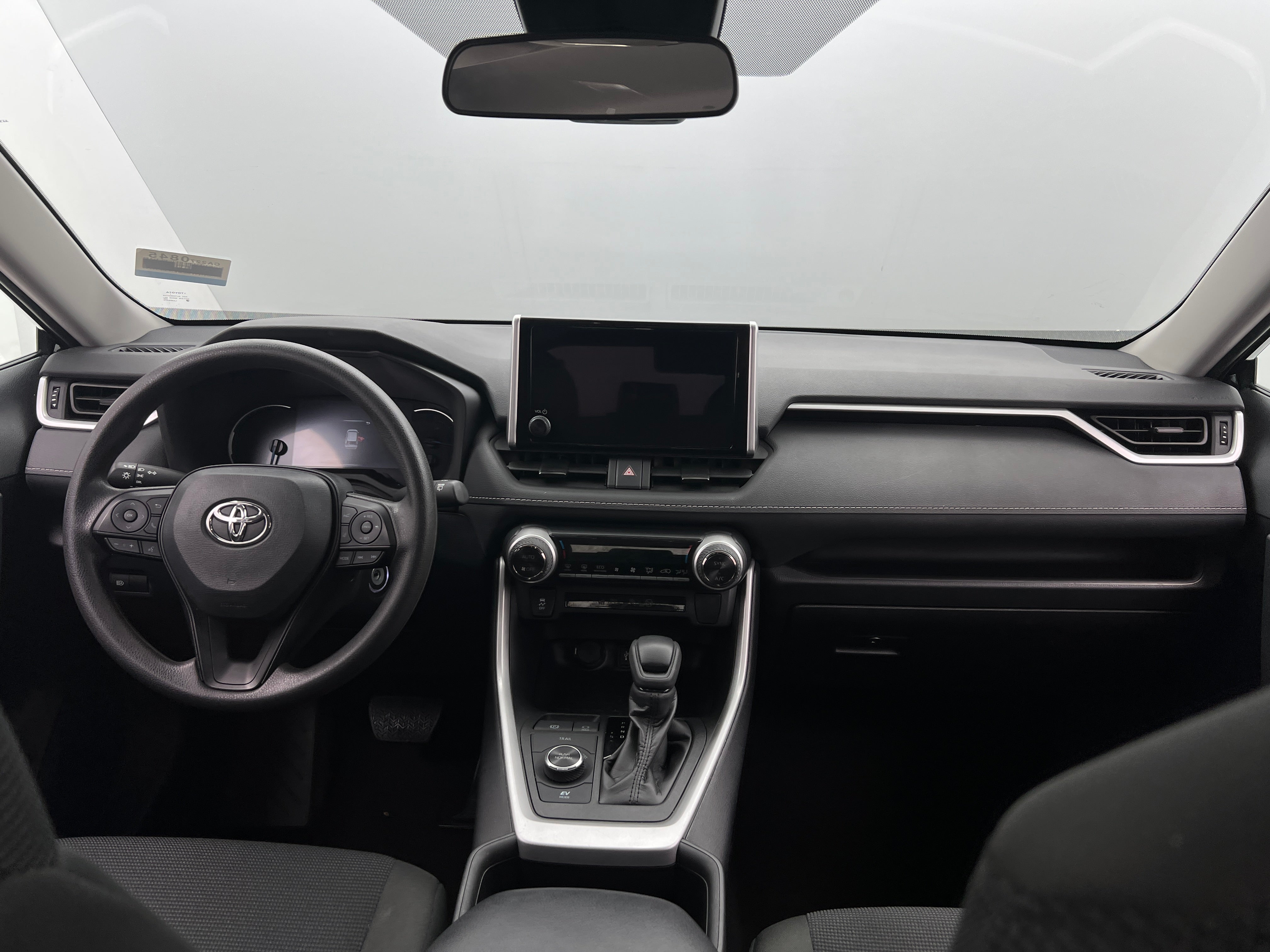 2024 Toyota RAV4 LE 3