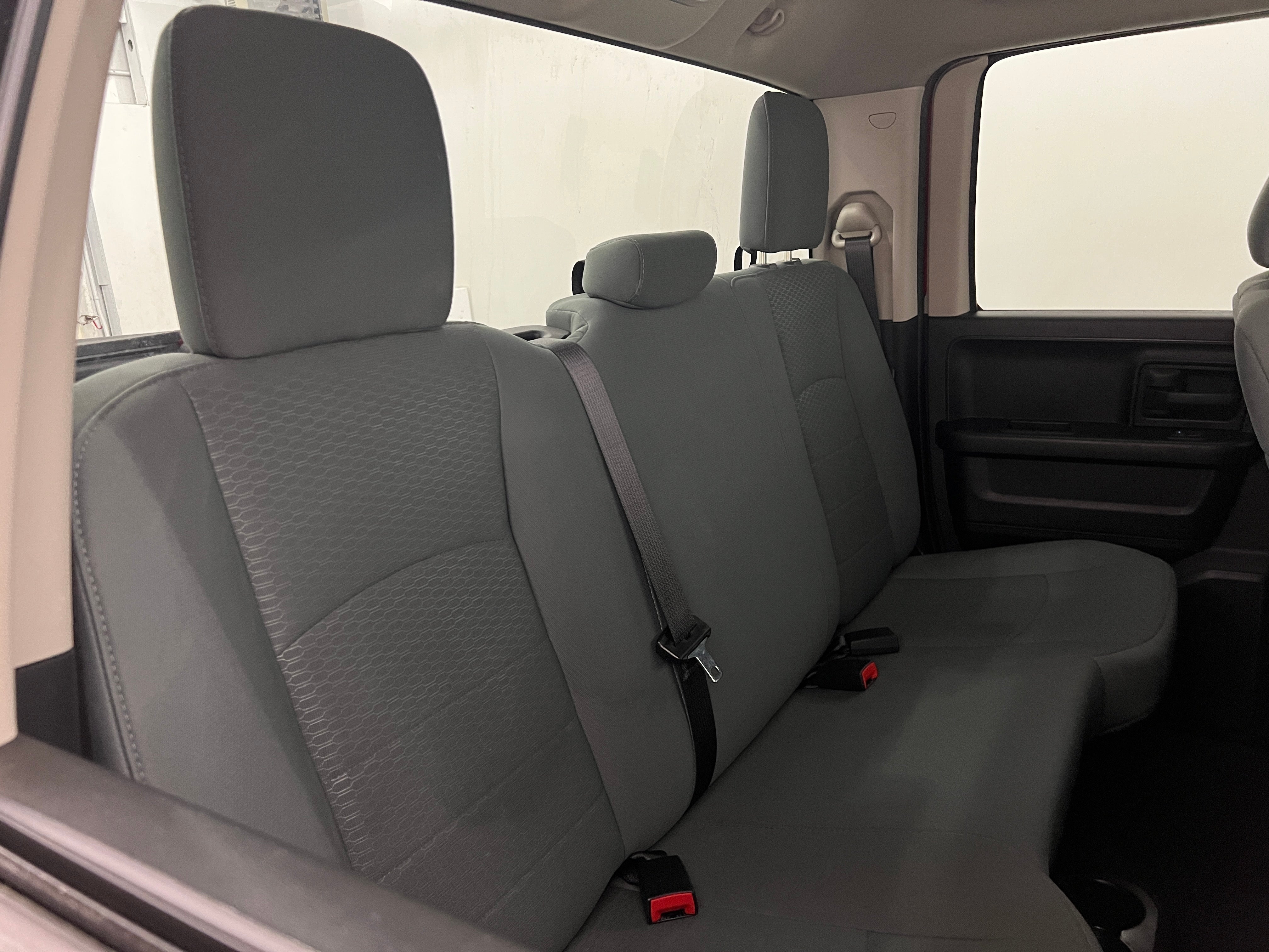 2019 RAM 1500 Classic Express 6