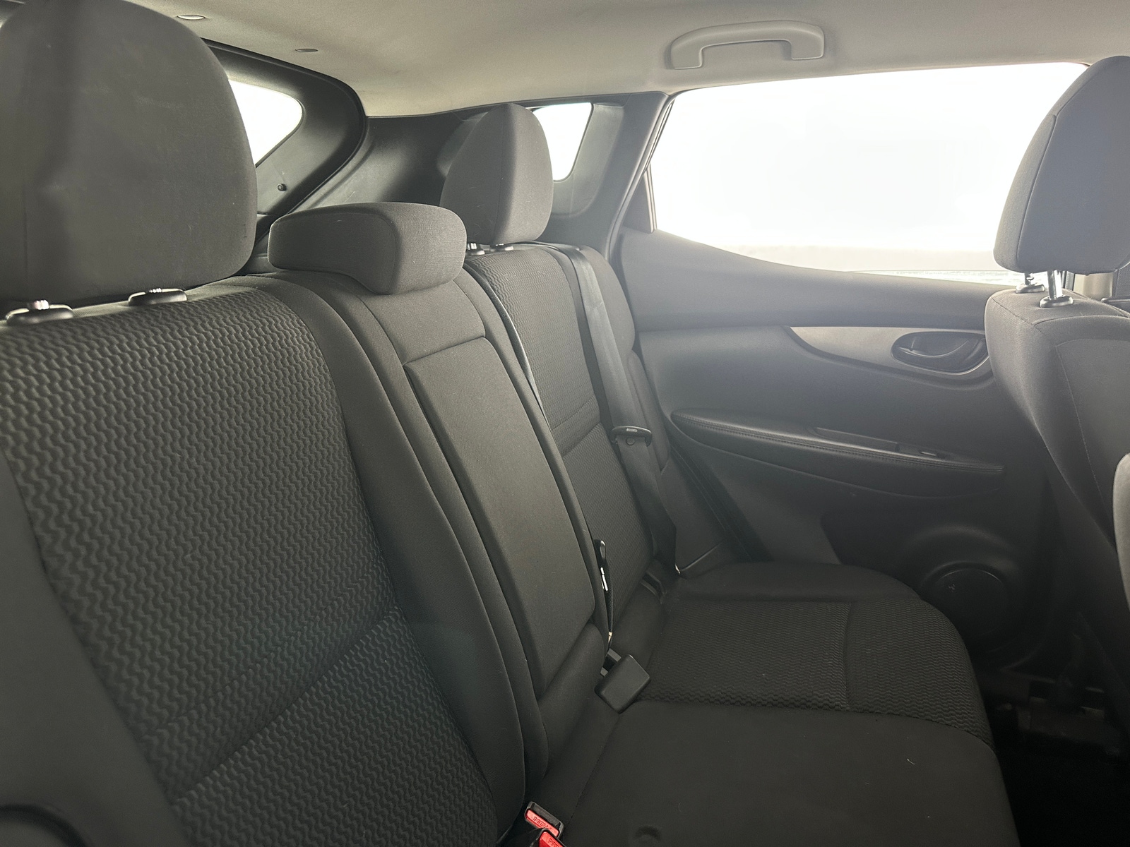 Thumbnail: 2021 Nissan Rogue Sport - 6