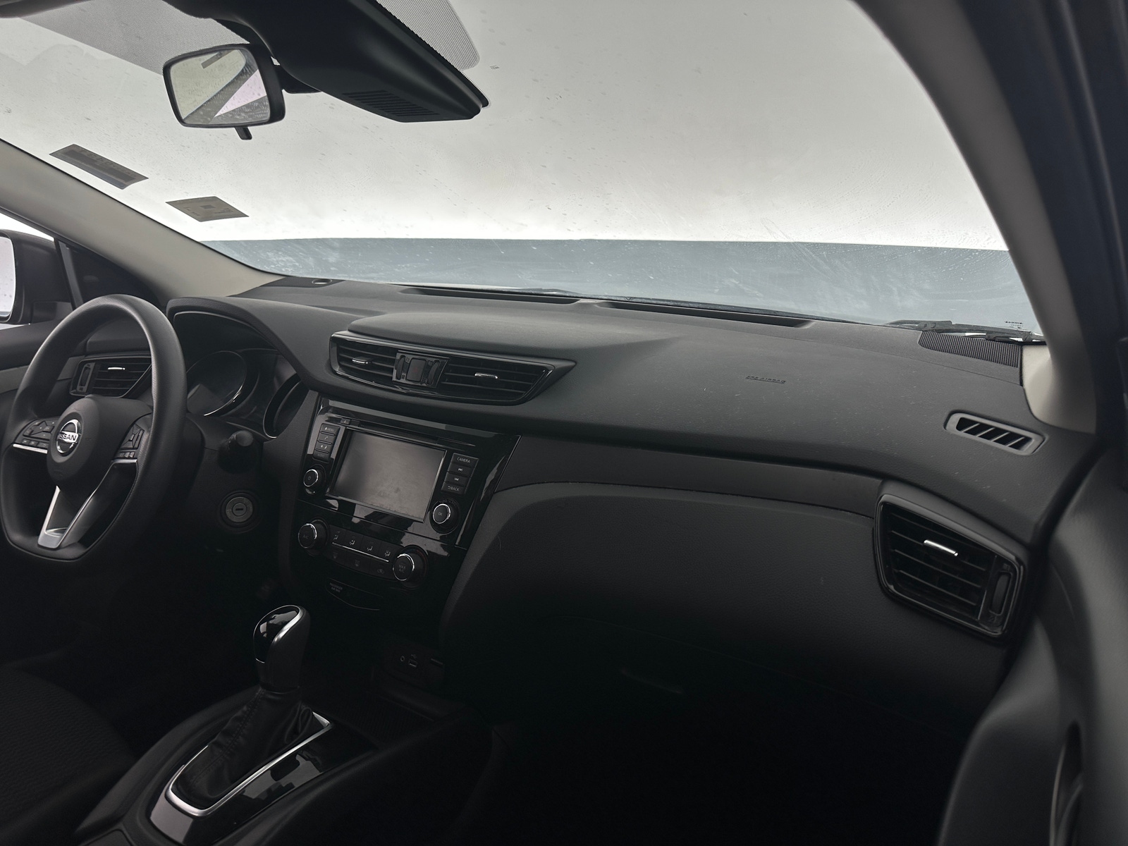 Thumbnail: 2021 Nissan Rogue Sport - 3