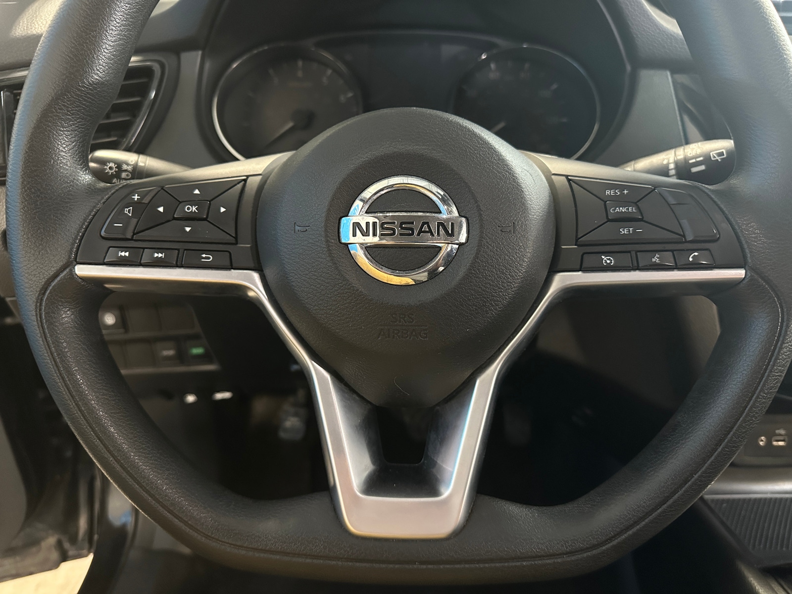Thumbnail: 2021 Nissan Rogue Sport - 5