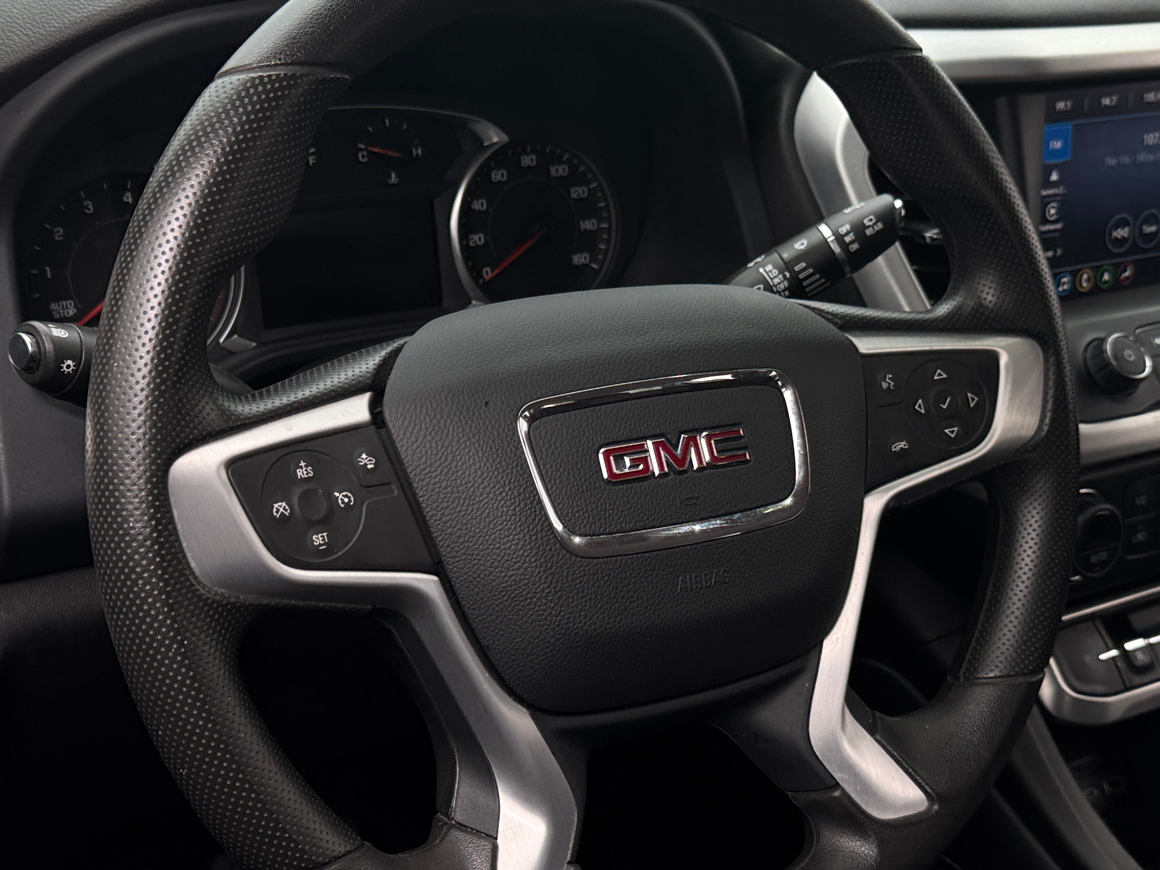 2022 GMC Acadia SLE 5