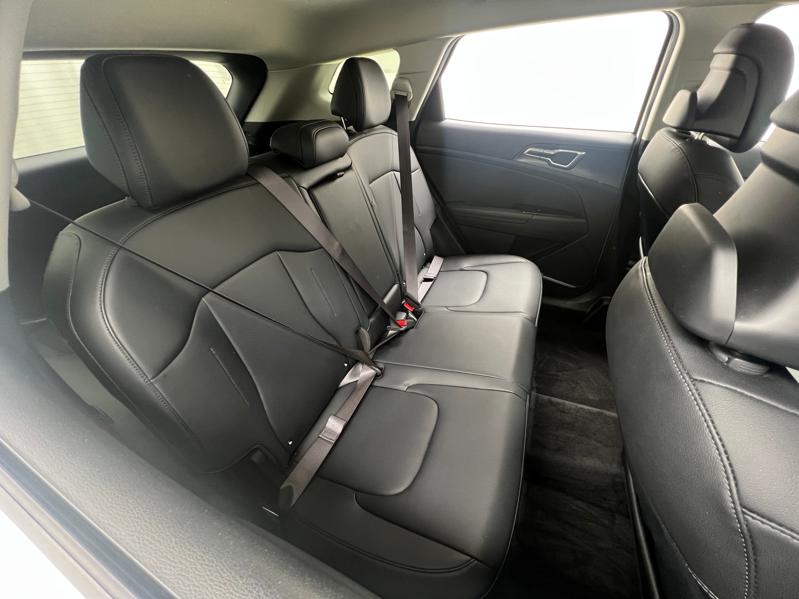 Thumbnail: 2023 Kia Sportage - 5