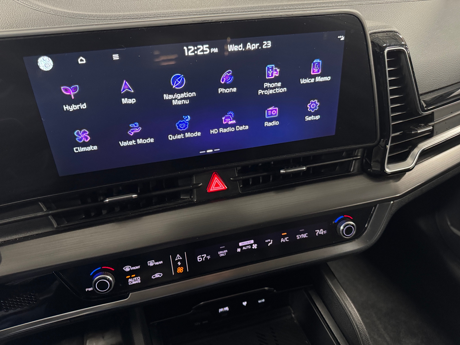 Thumbnail: 2023 Kia Sportage - 3