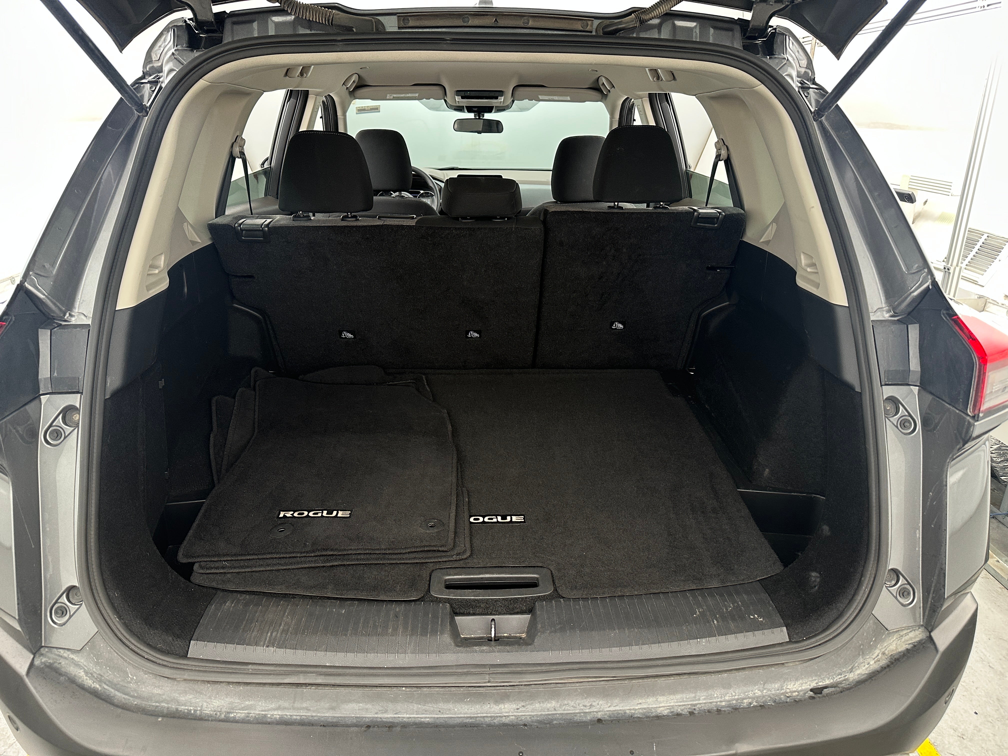 2023 Nissan Rogue SV 7
