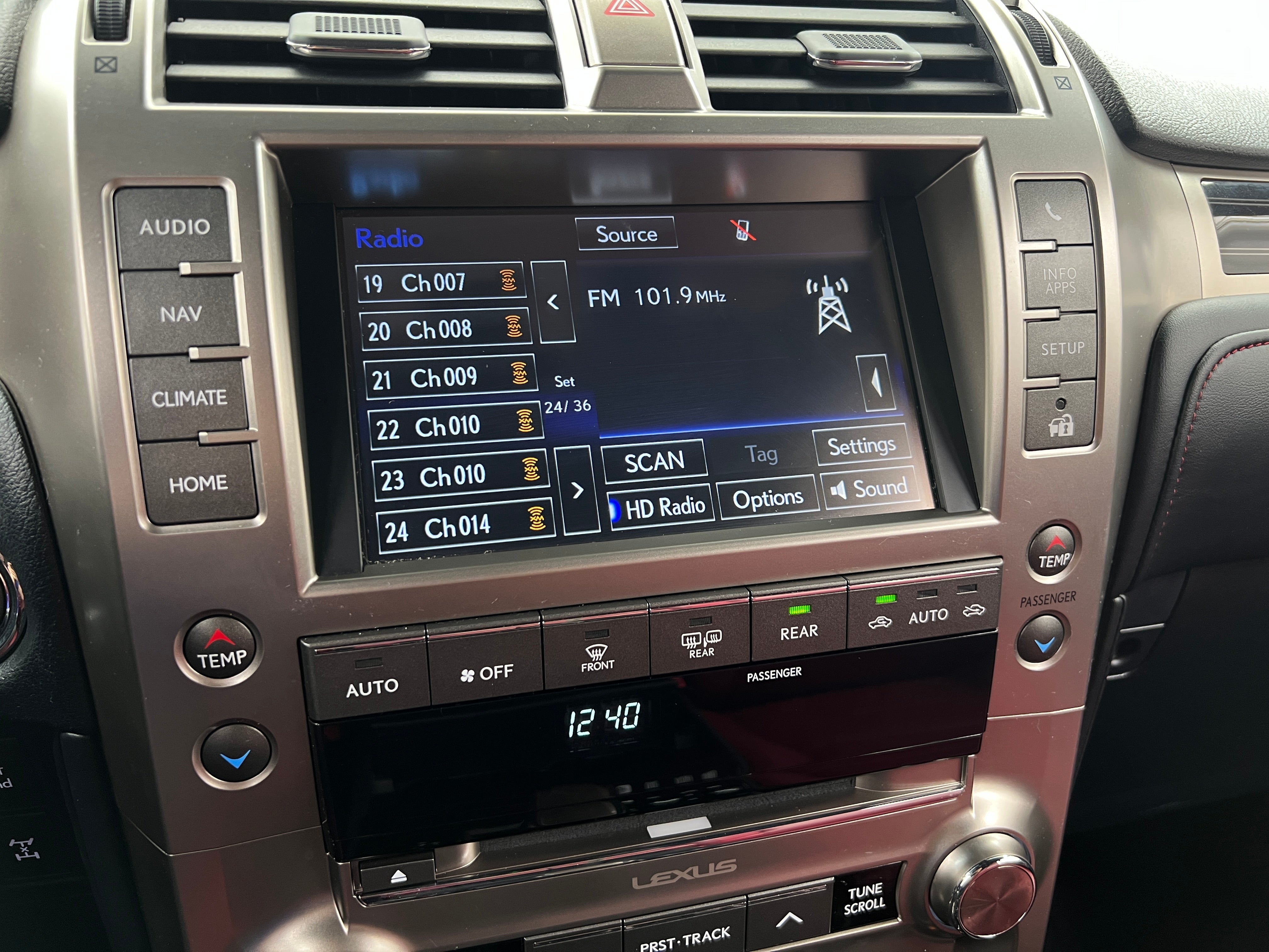 2021 Lexus GX 460 Luxury 3