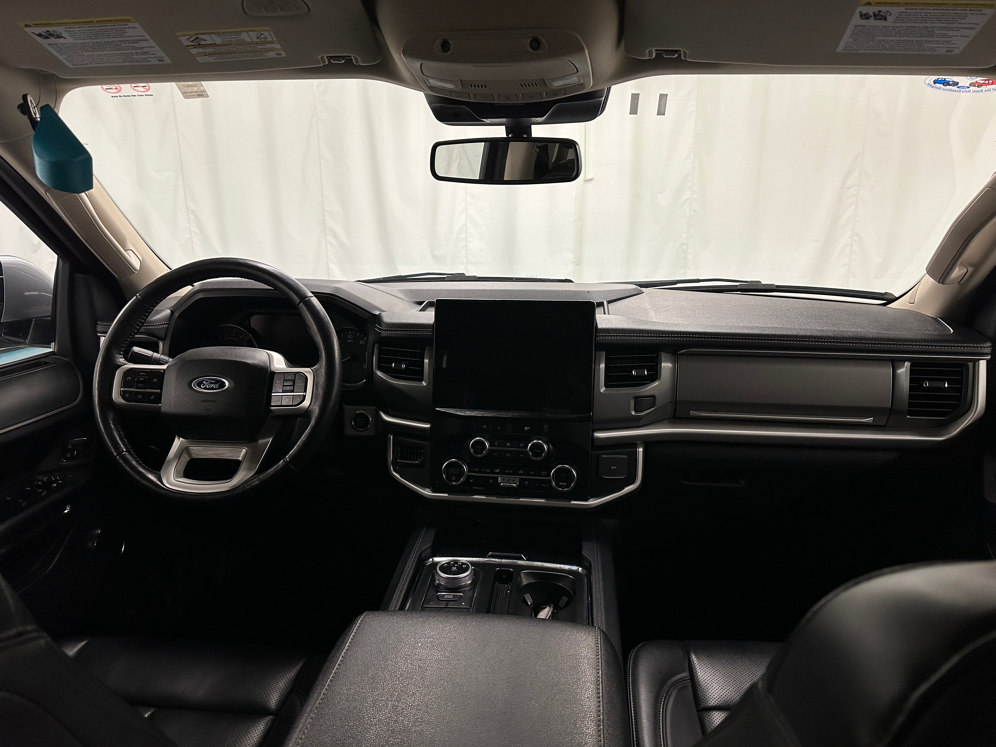 2023 Ford Expedition MAX XLT 3