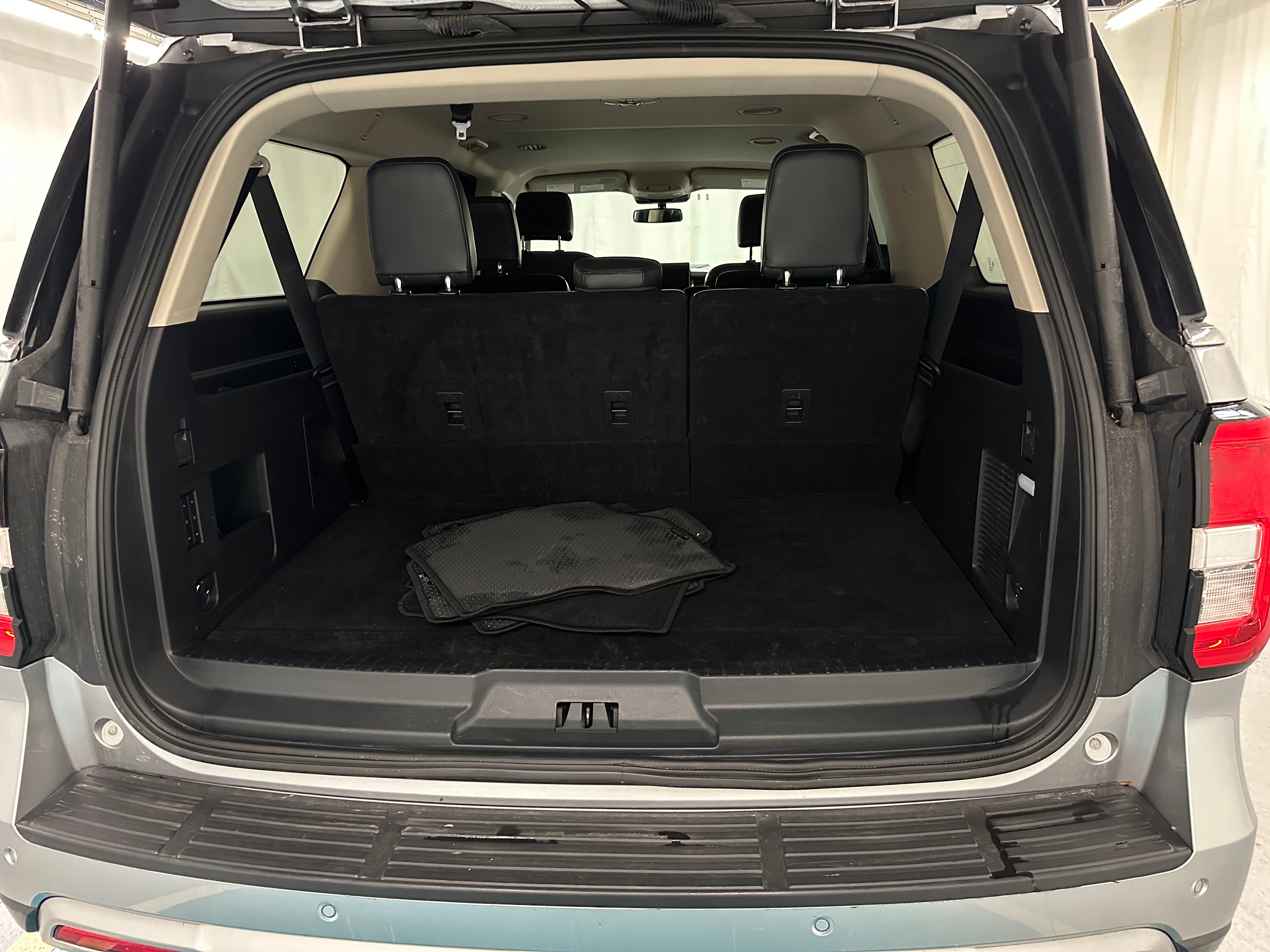 2023 Ford Expedition MAX XLT 7