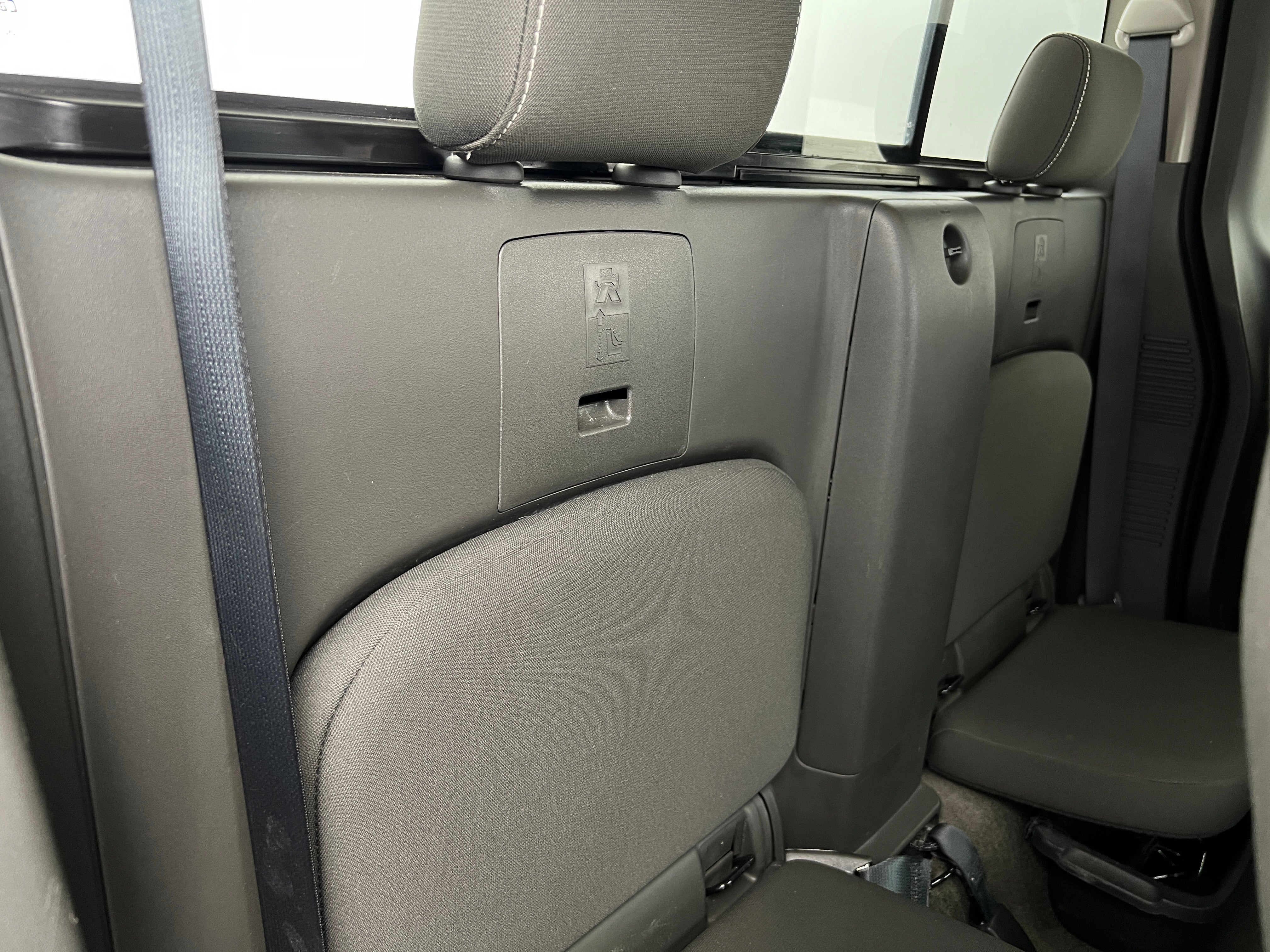 2013 Nissan Frontier Desert Runner 6