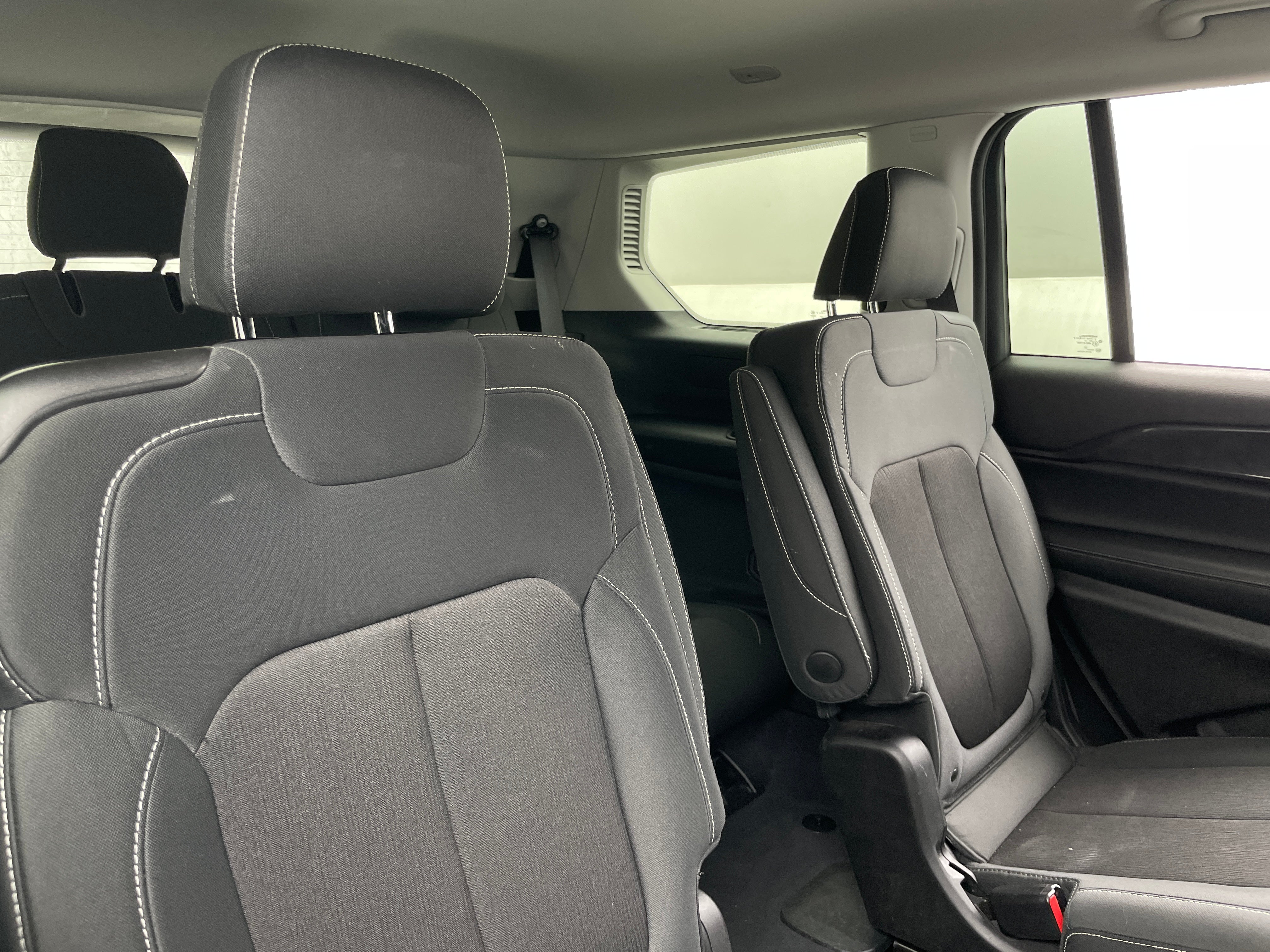 2023 Jeep Grand Cherokee L Laredo 6