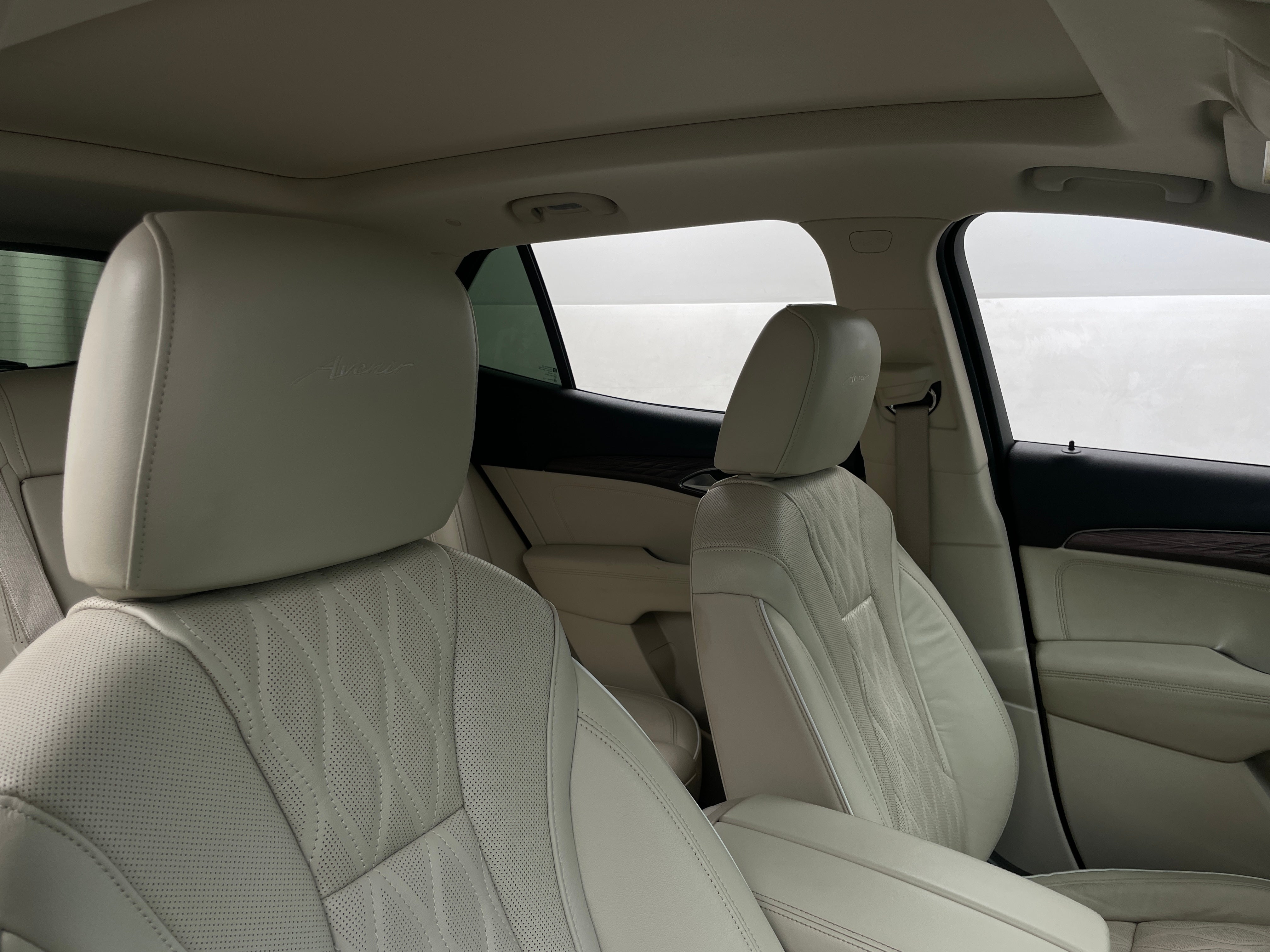 2021 Buick Envision Avenir 2