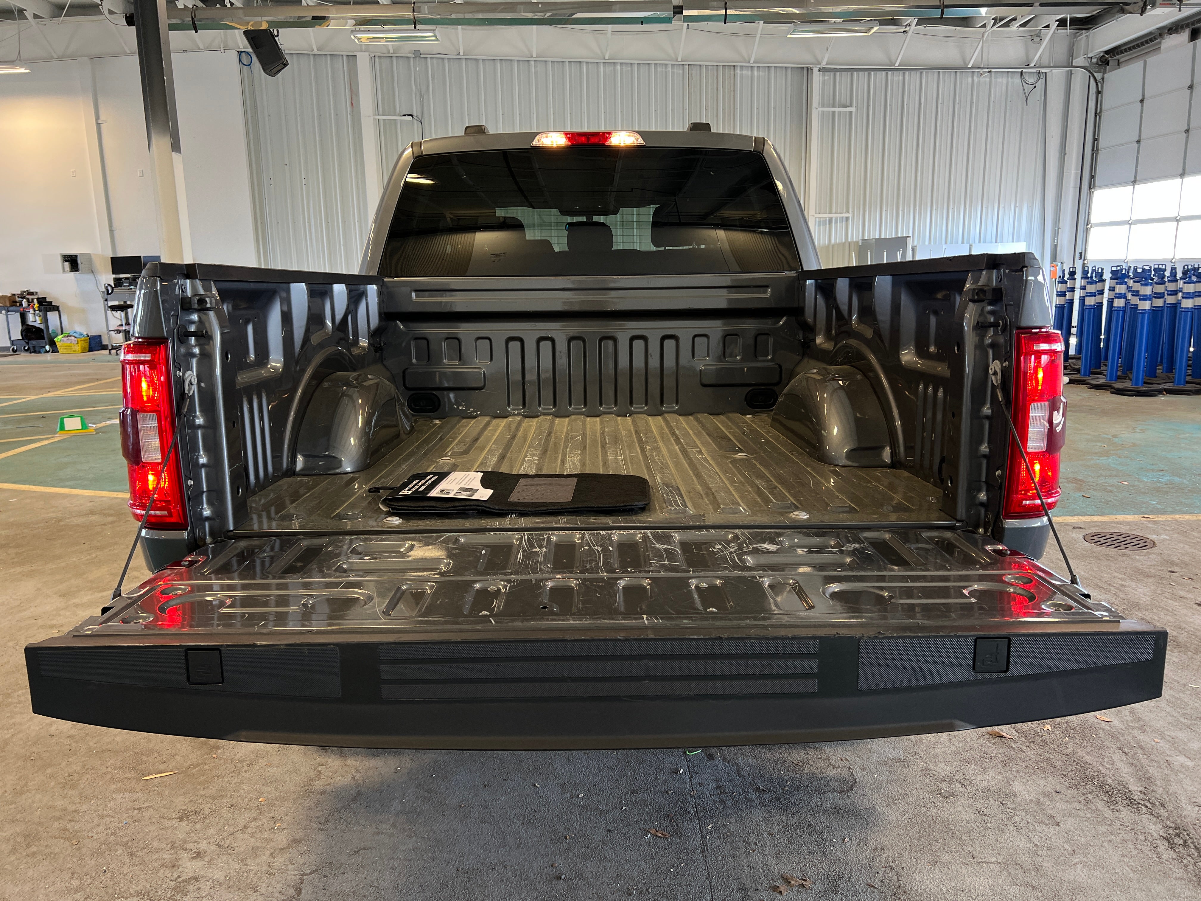 2023 Ford Econoline E-150 7