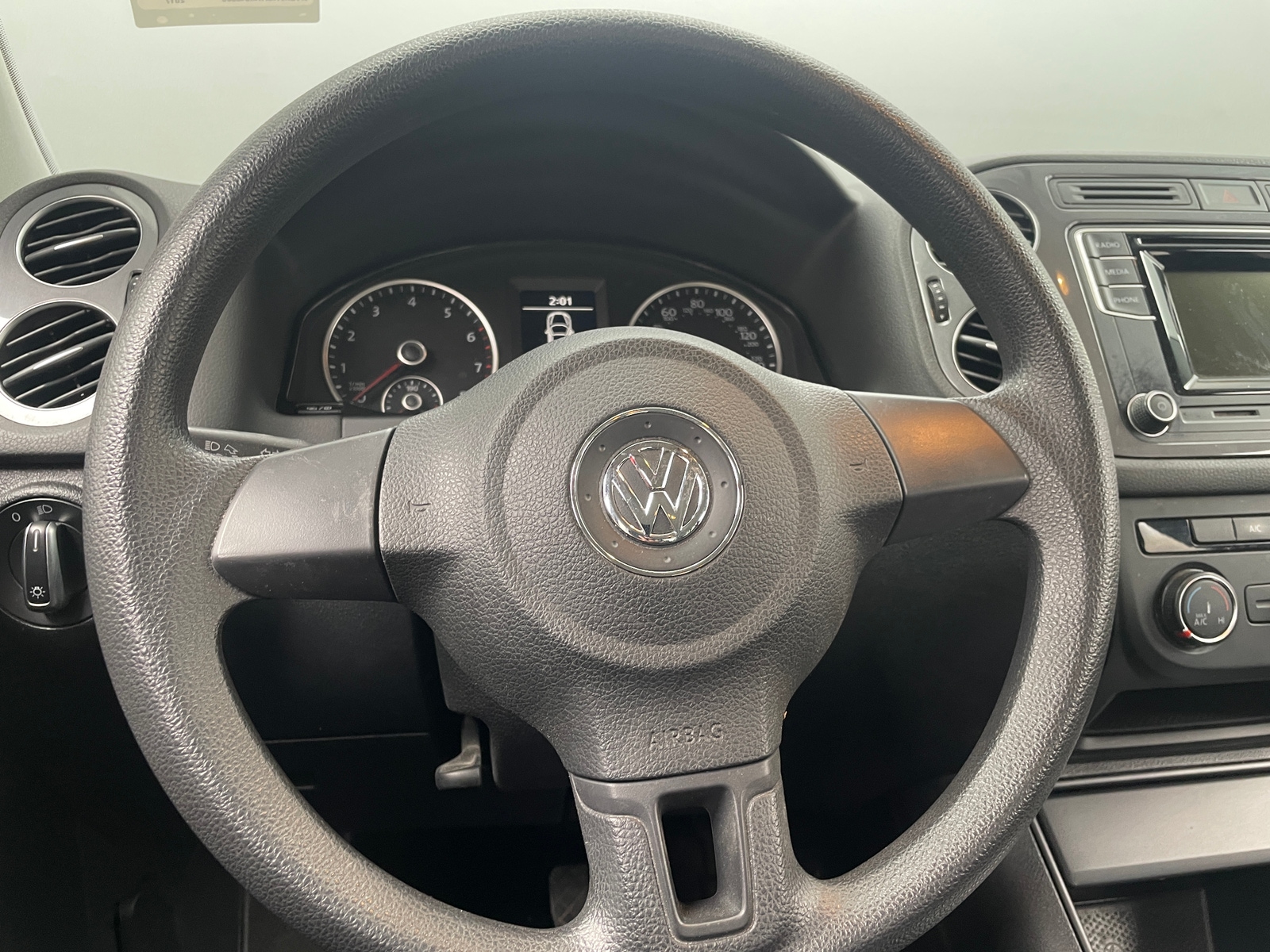 Thumbnail: 2017 Volkswagen Tiguan - 5