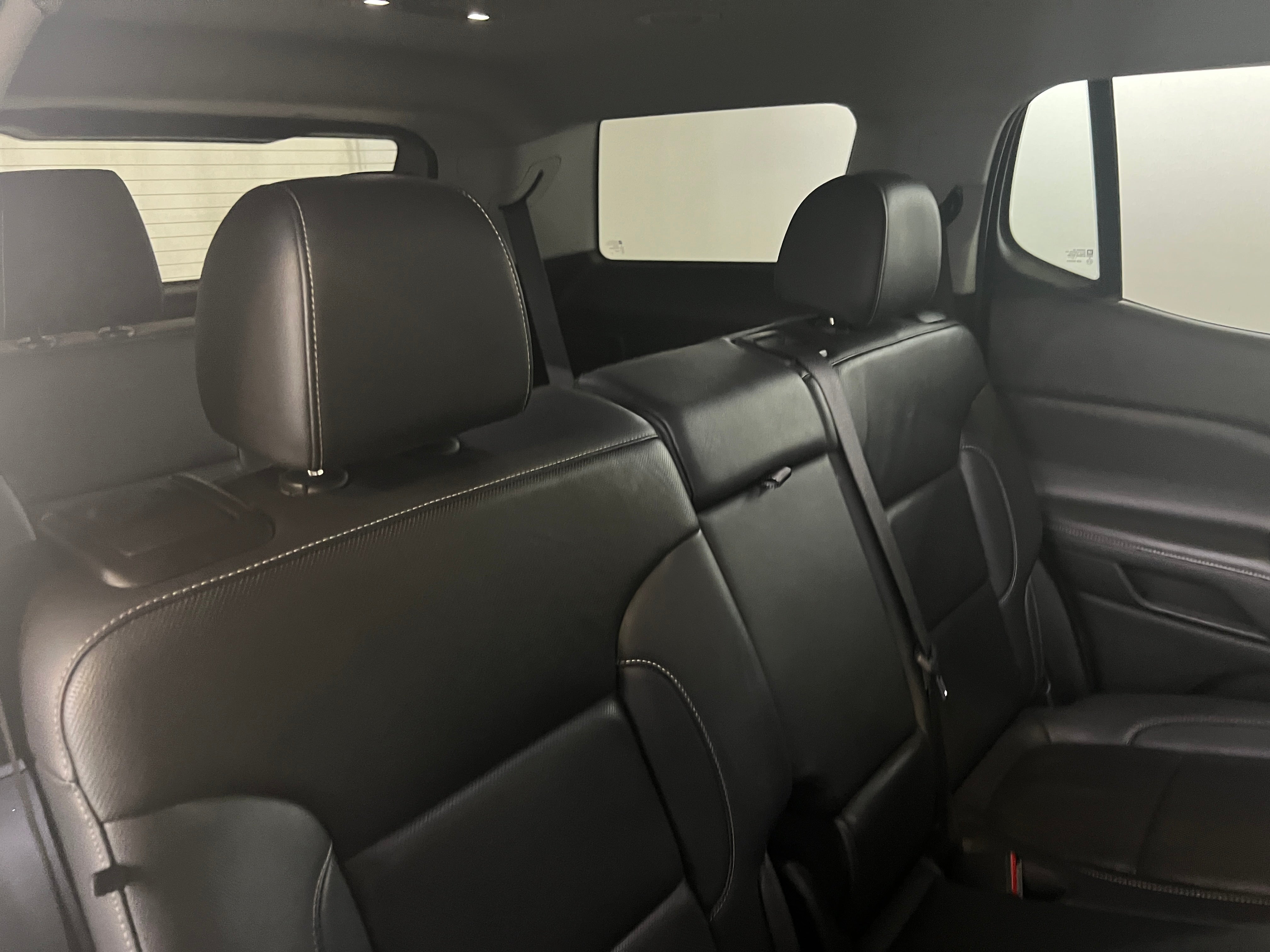 2023 GMC Acadia SLT 5