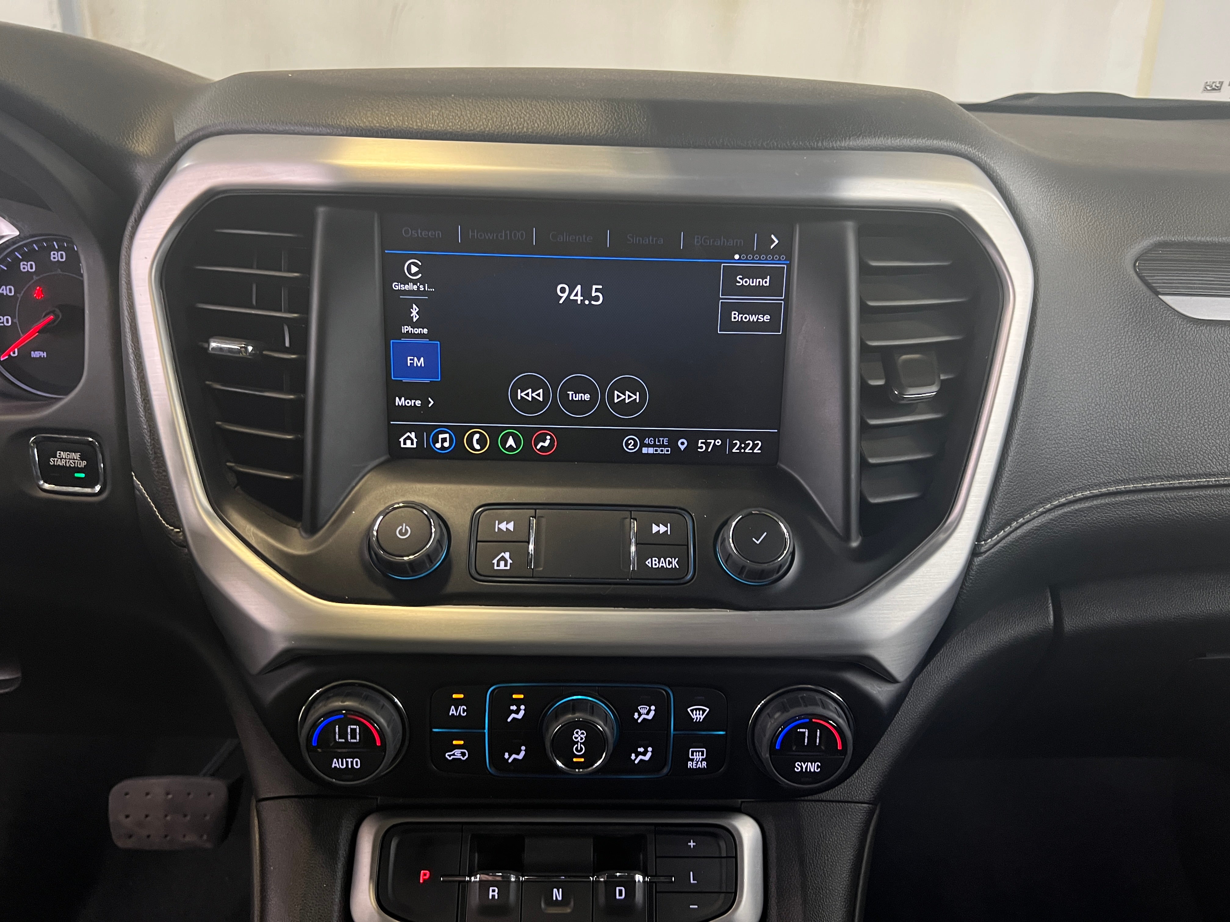 2023 GMC Acadia SLT 3