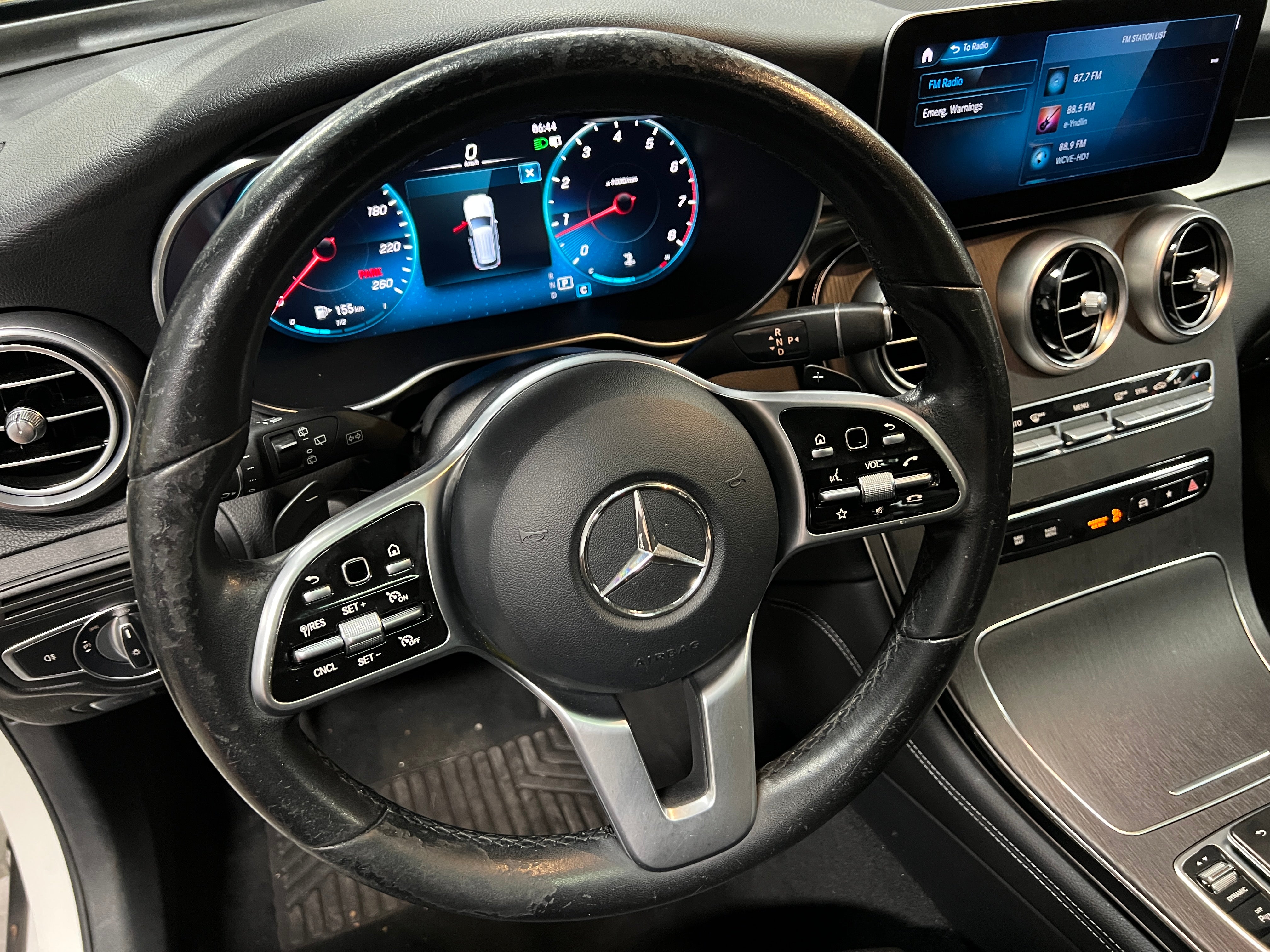 2021 Mercedes-Benz GLC 300 4