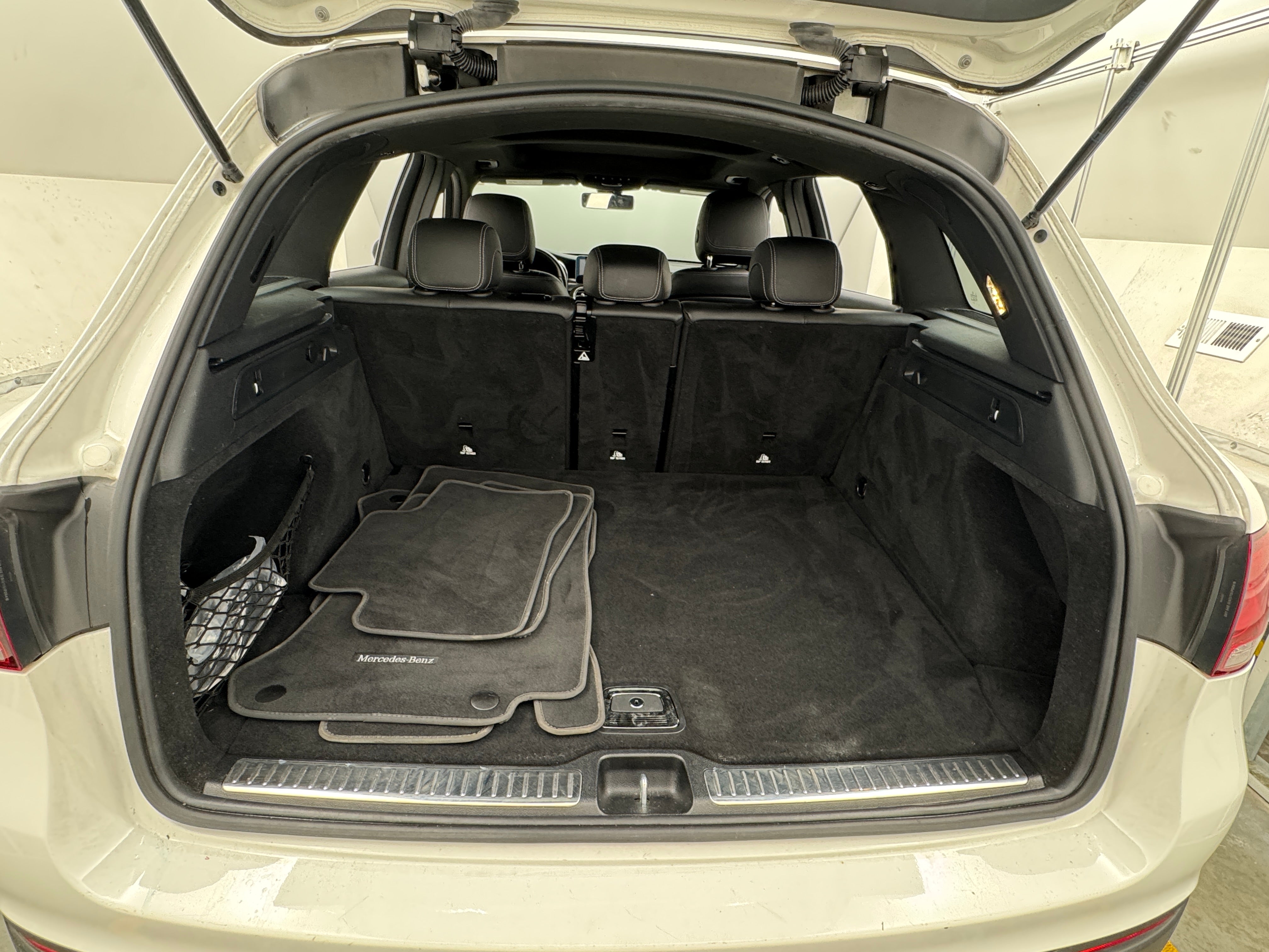2021 Mercedes-Benz GLC 300 6