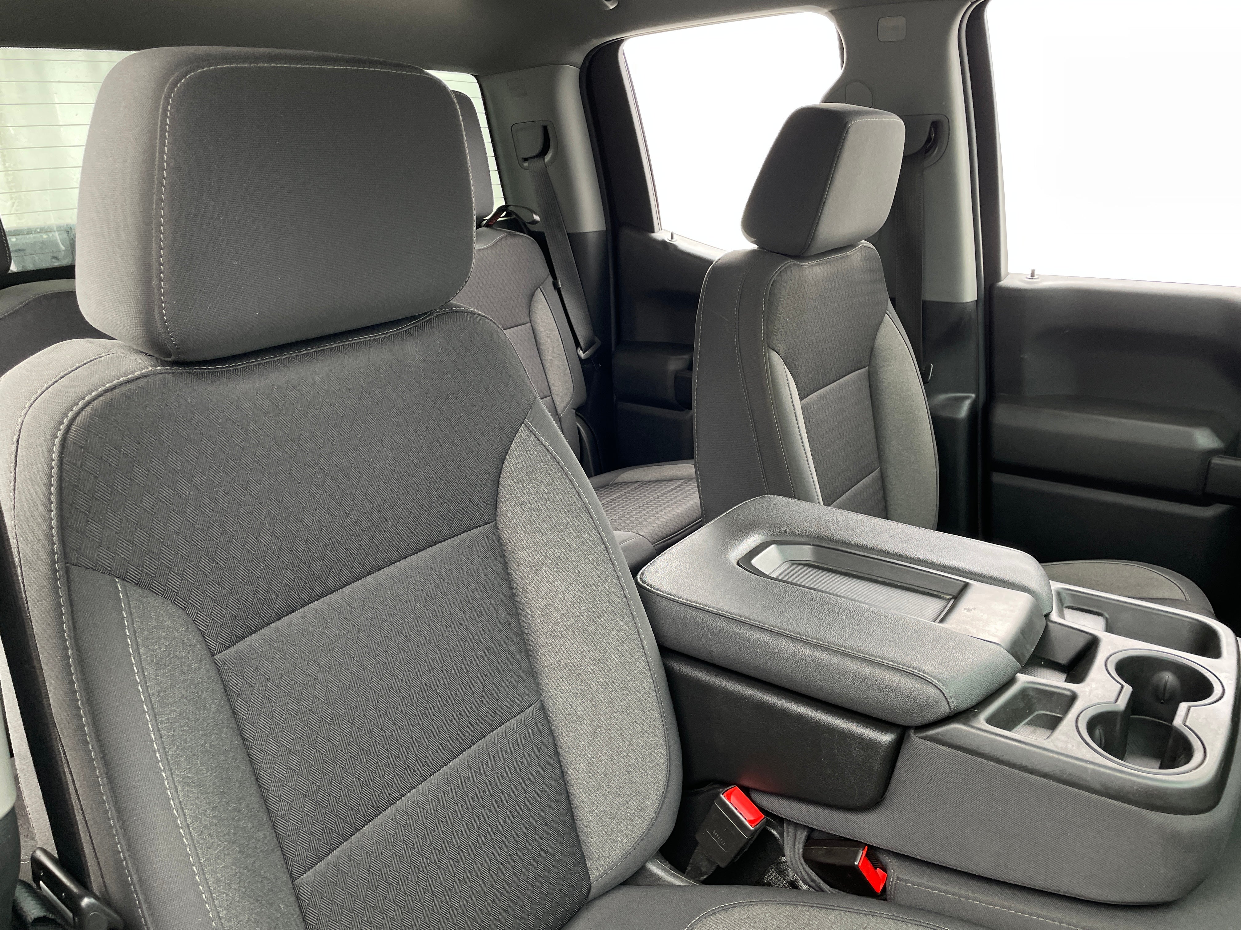 2022 Chevrolet Silverado 1500 Custom 2