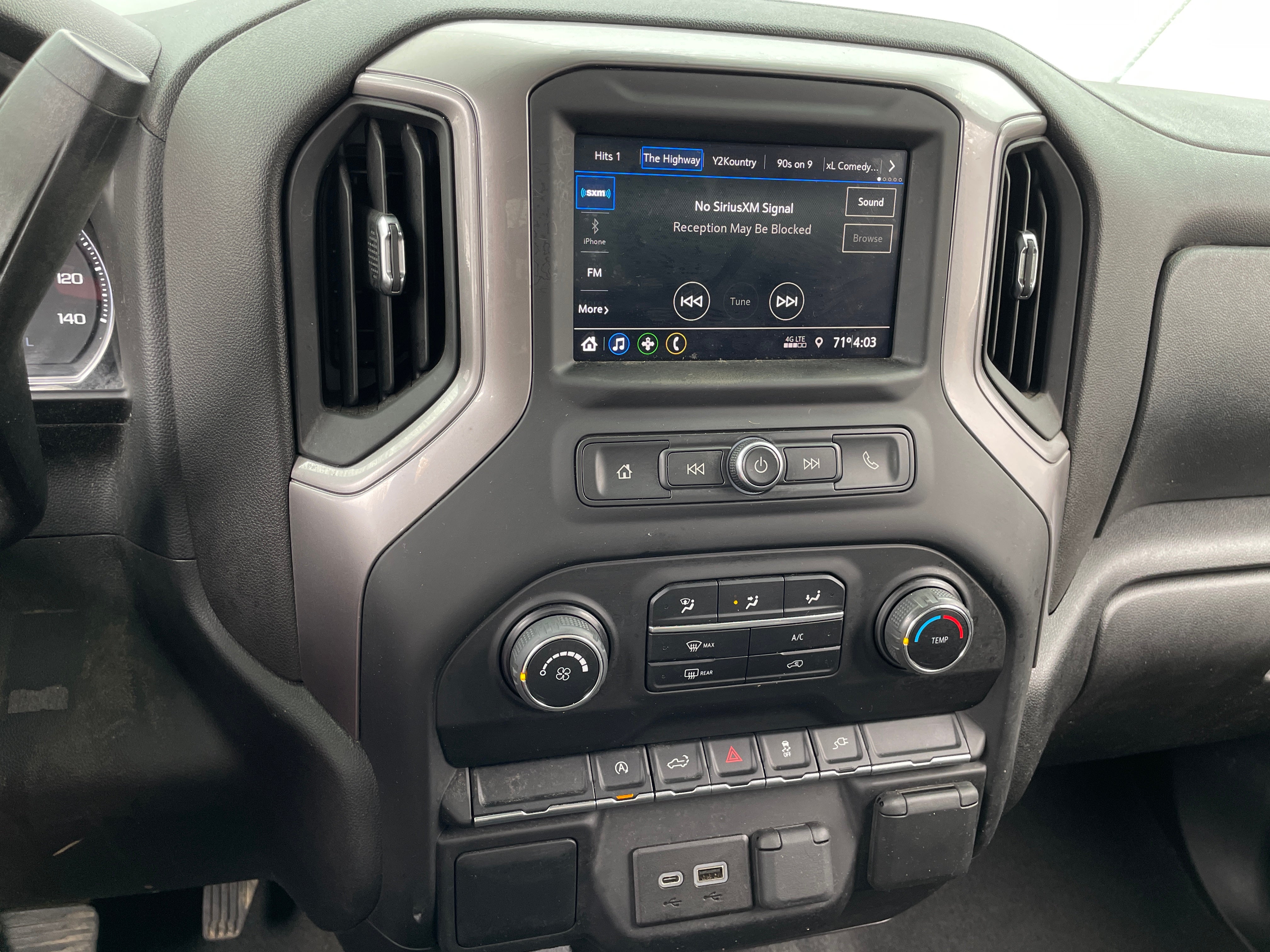 2022 Chevrolet Silverado 1500 Custom 4