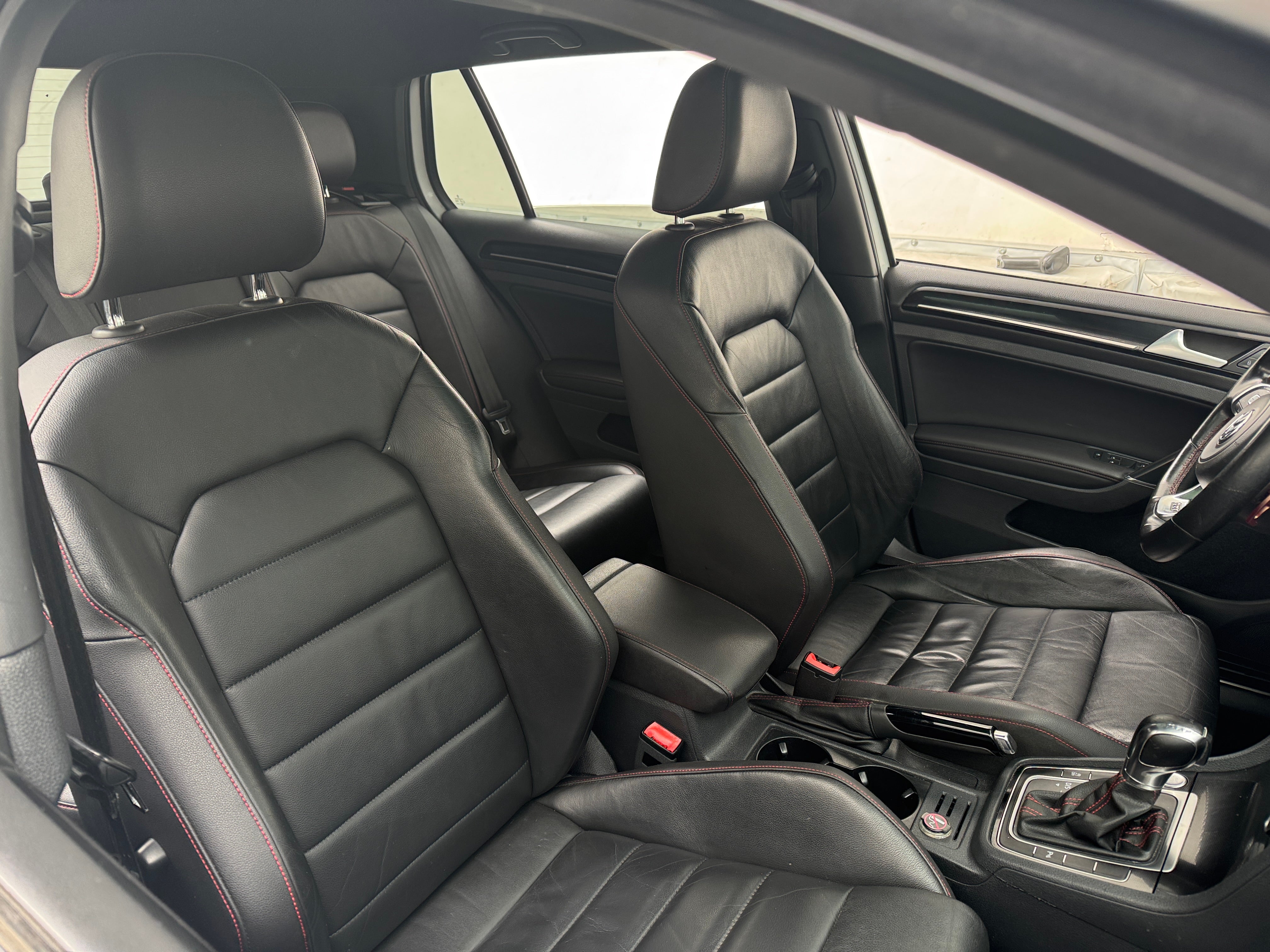 2015 Volkswagen Golf GTI Autobahn 2