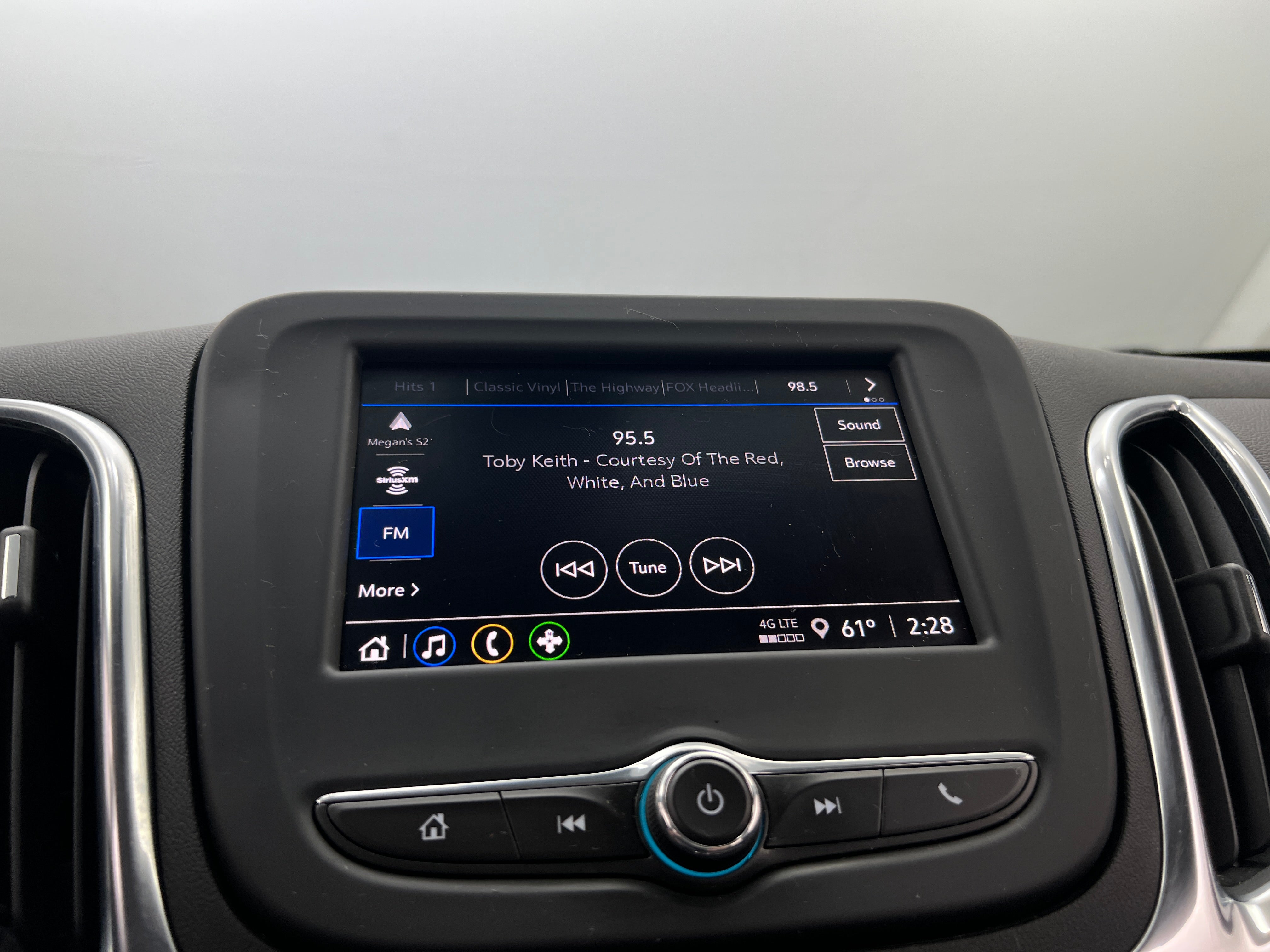 2022 Chevrolet Equinox LT 4