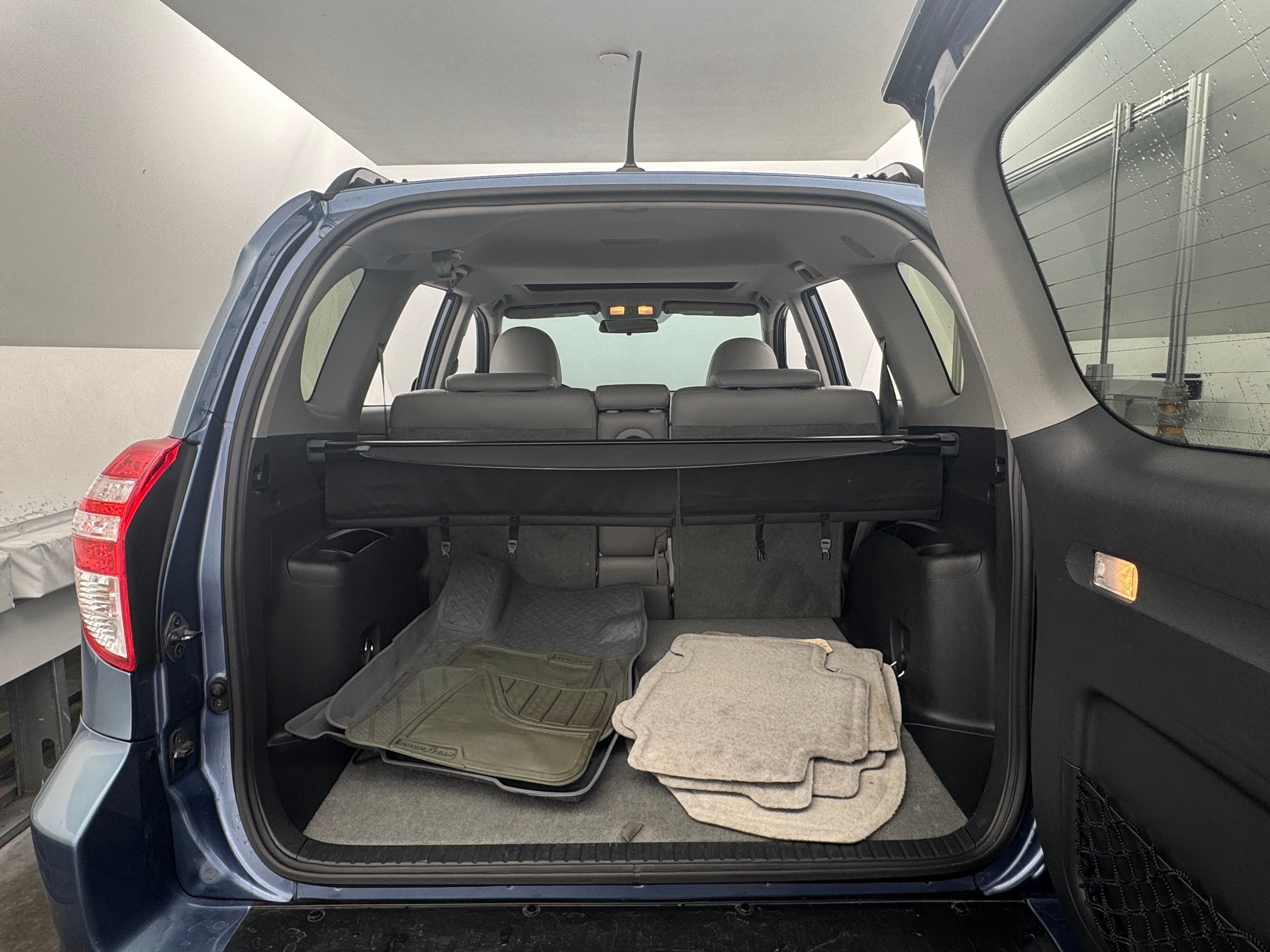 2011 Toyota RAV4 Limited 7