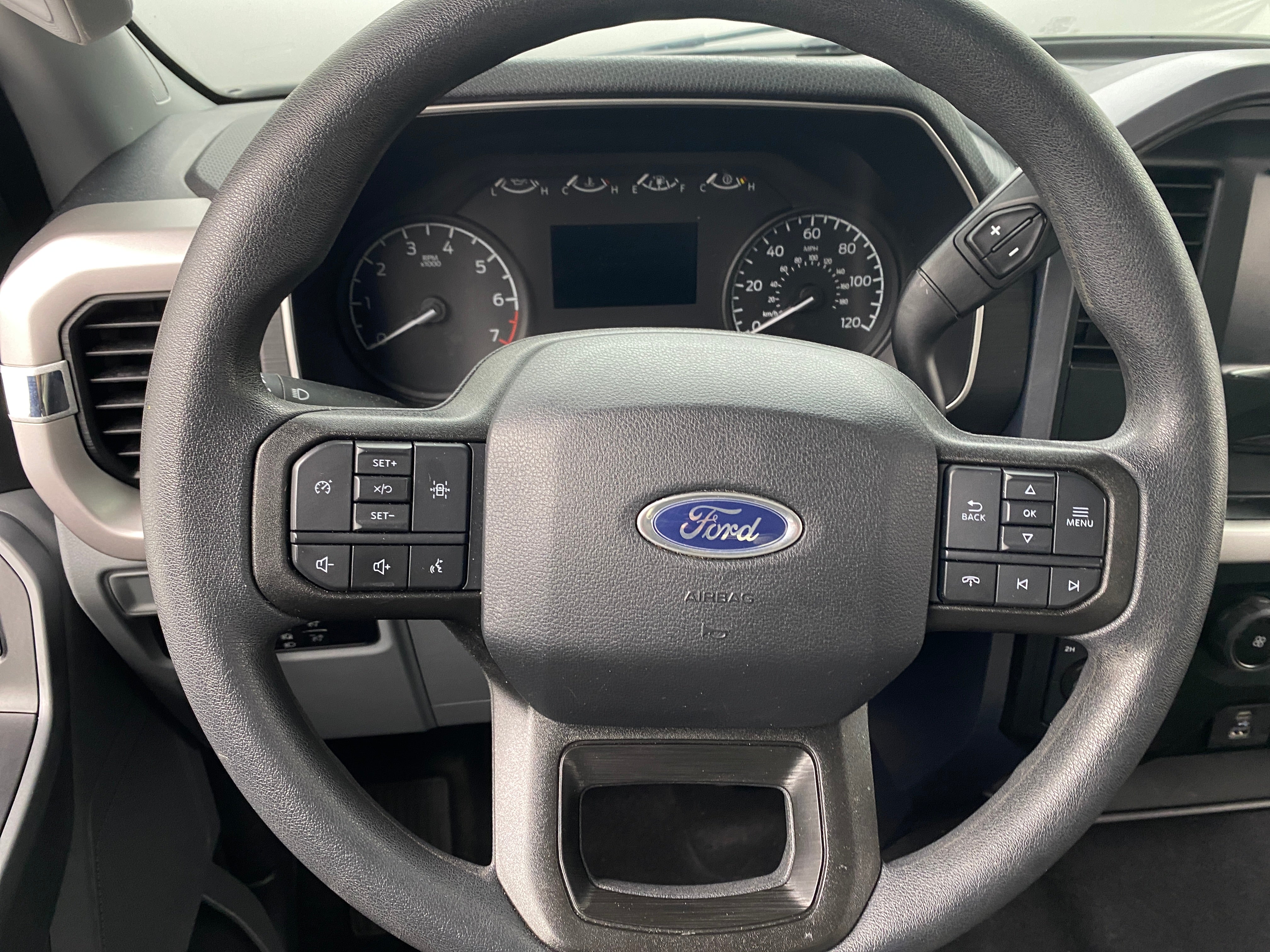 2023 Ford Econoline E-150 5