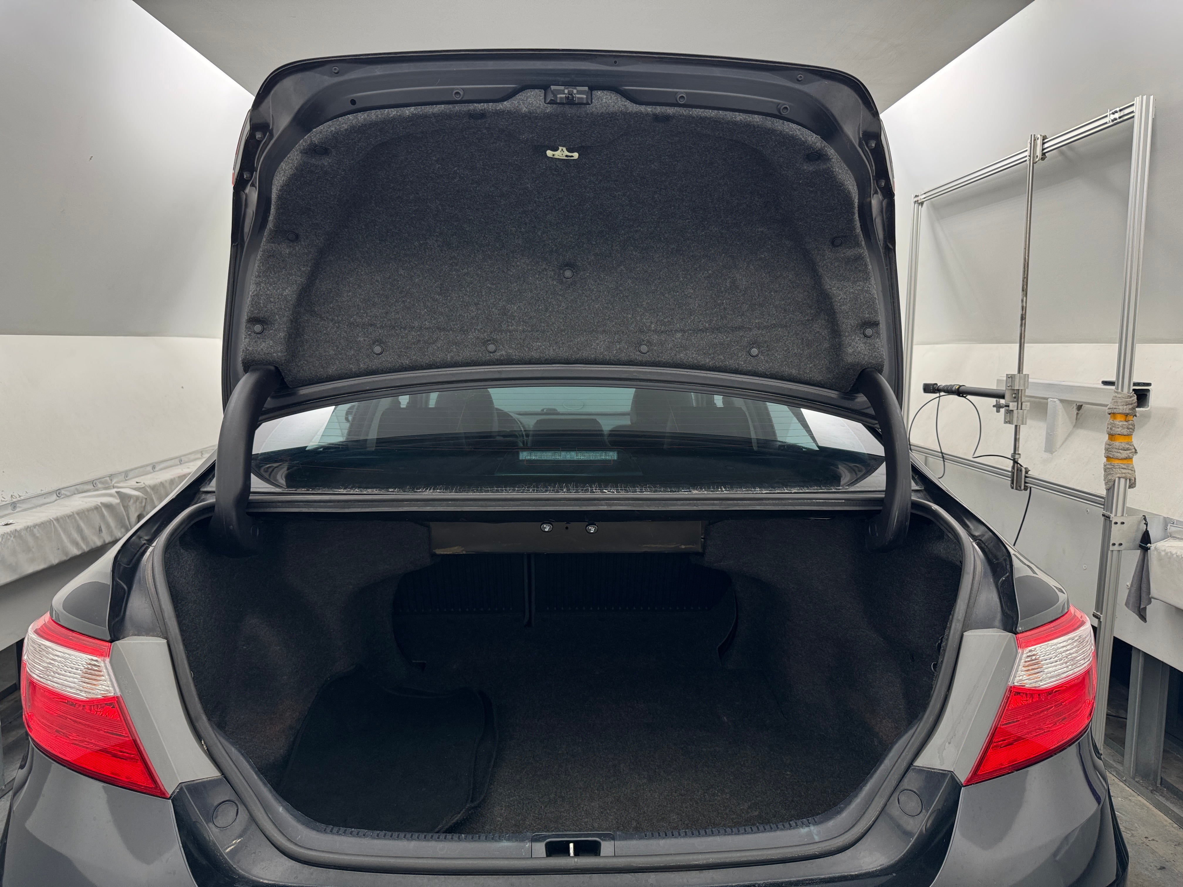 2015 Toyota Camry SE 7
