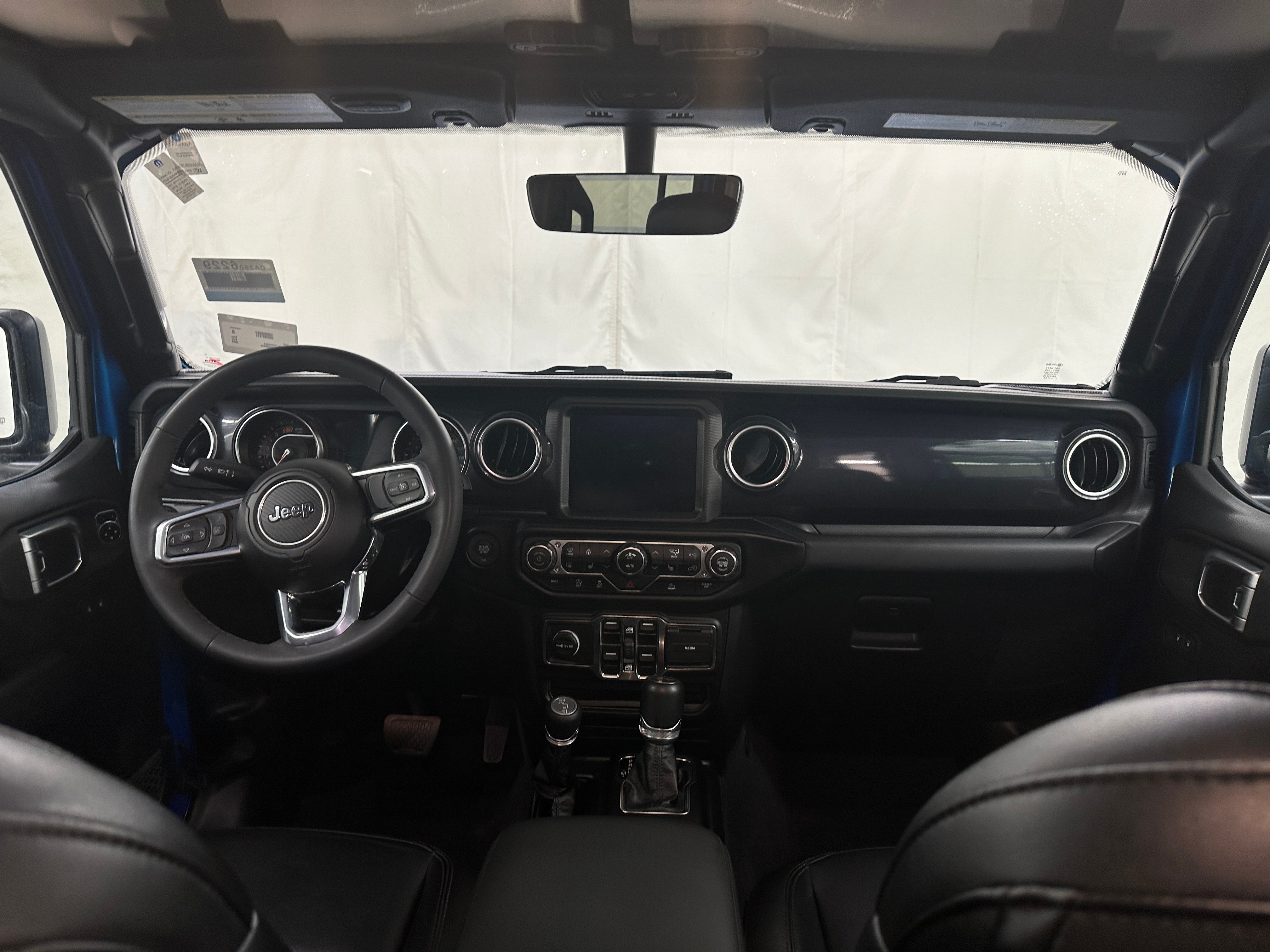 2023 Jeep Wrangler Unlimited Altitude 2