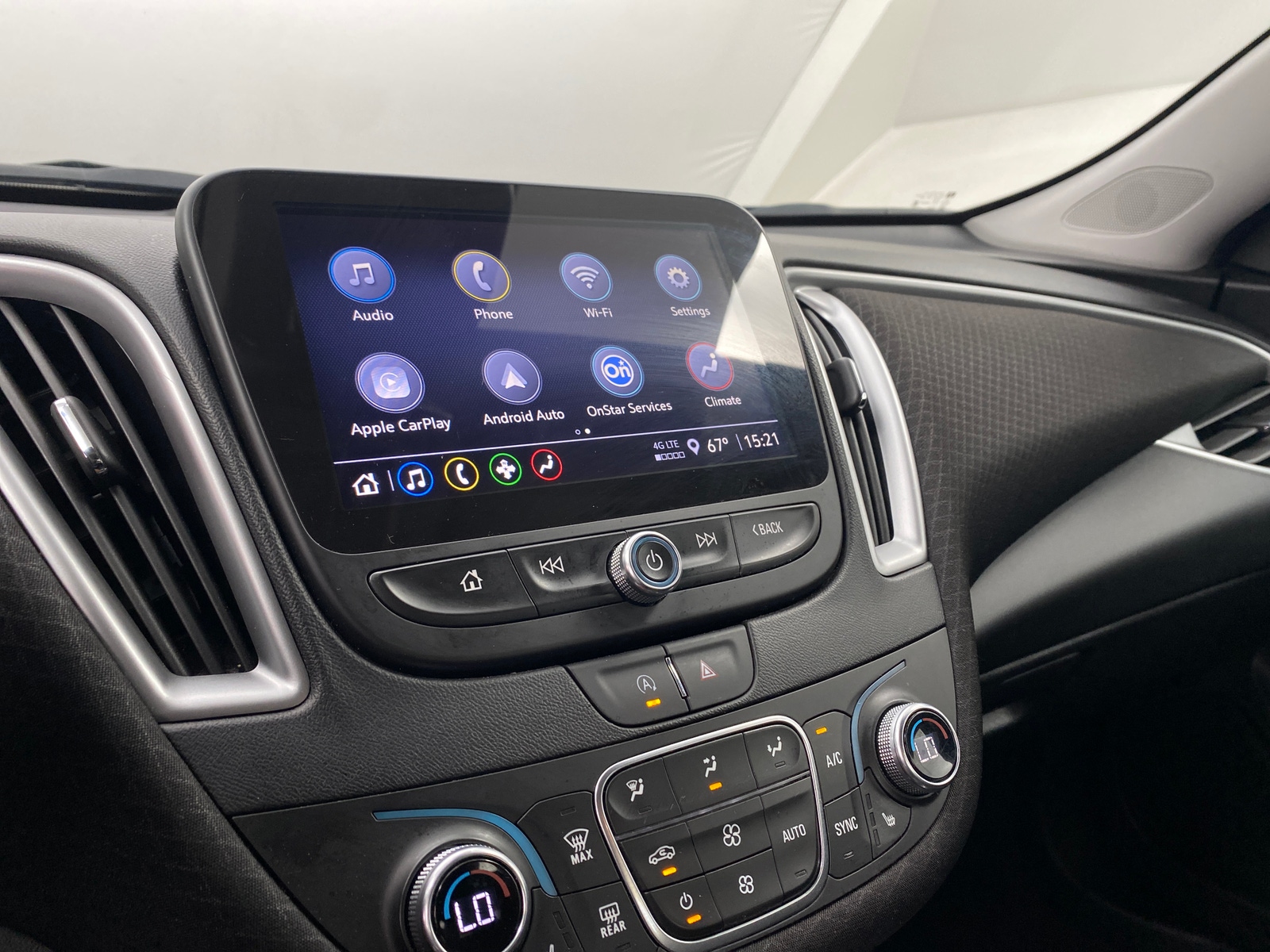 Thumbnail: 2024 Chevrolet Malibu - 4