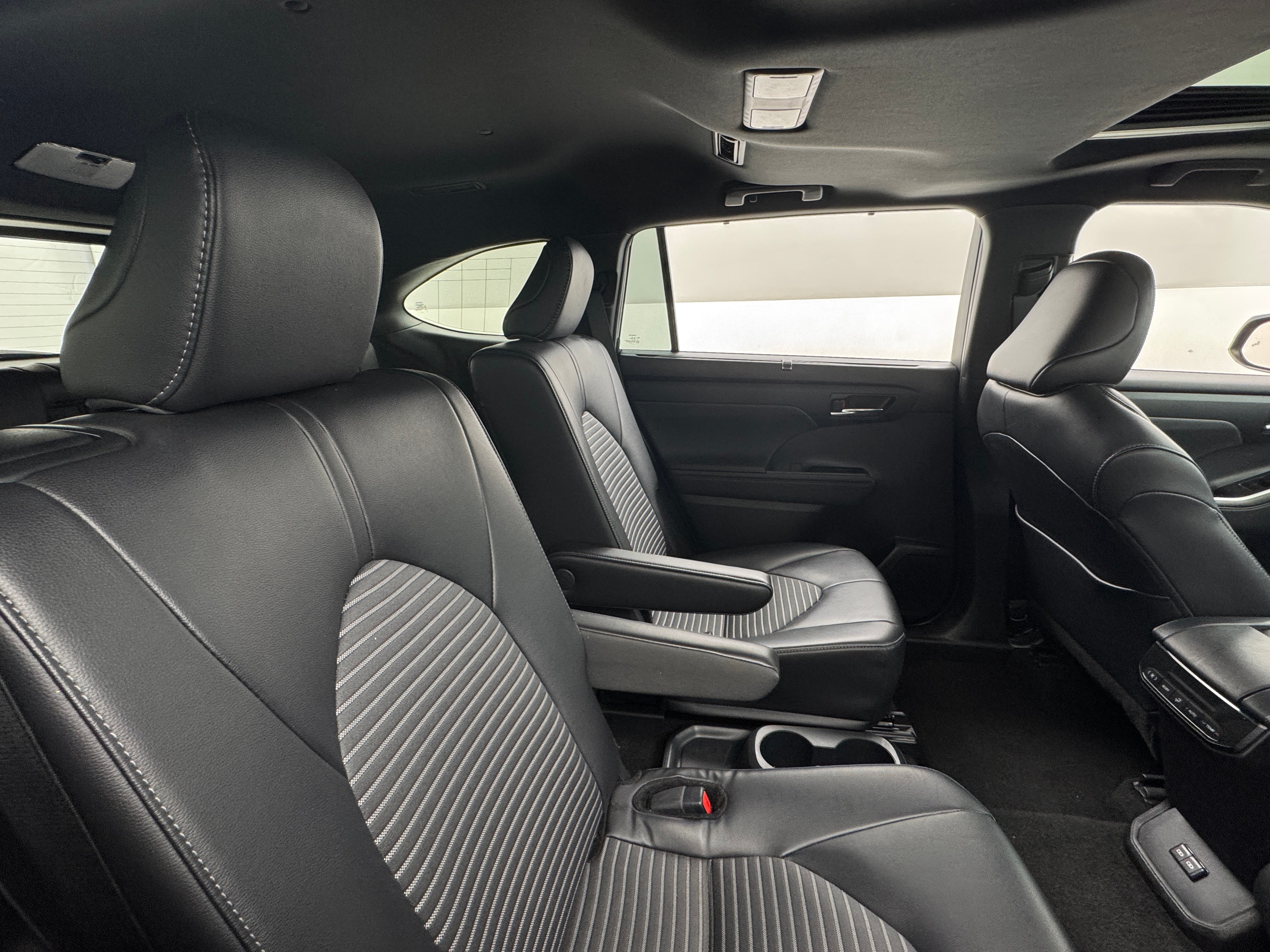 2024 Toyota Highlander XSE 5
