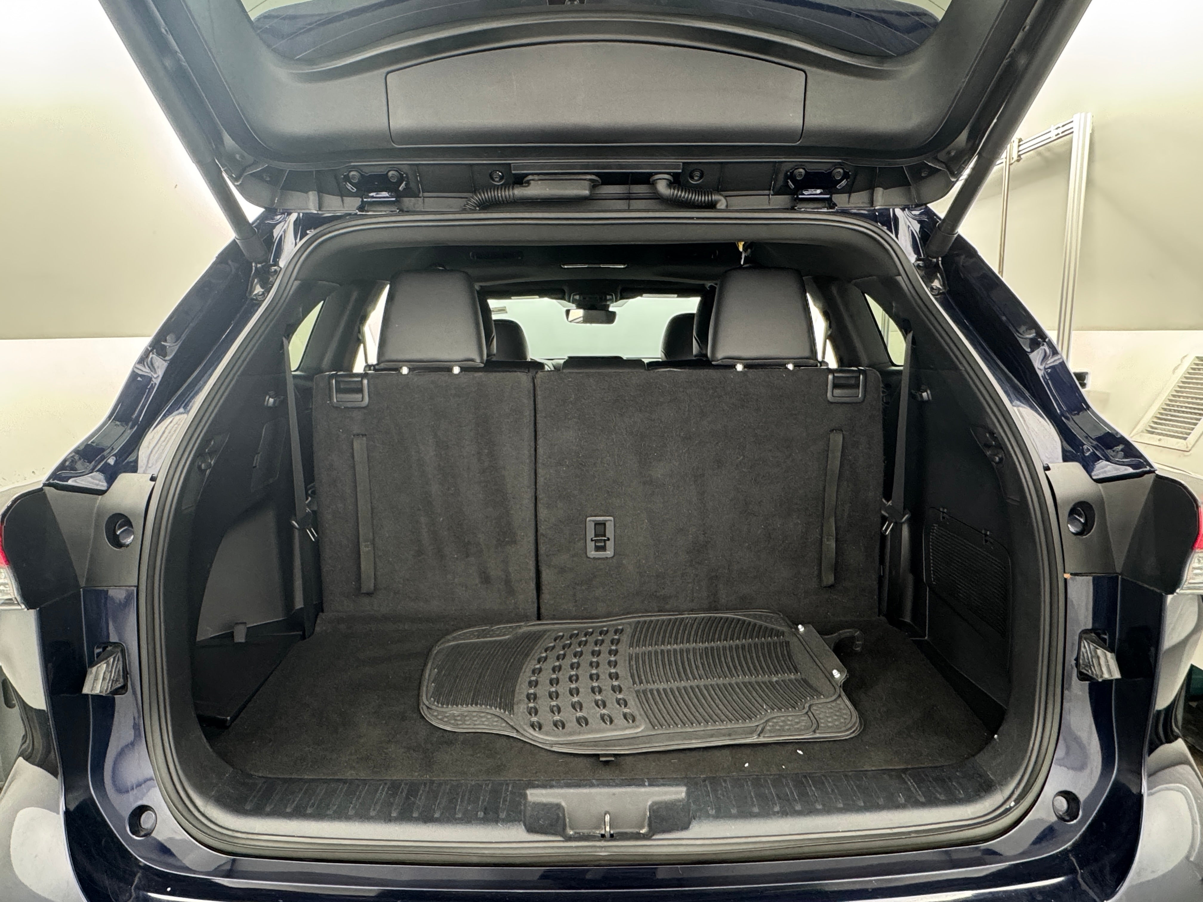 2024 Toyota Highlander XSE 6