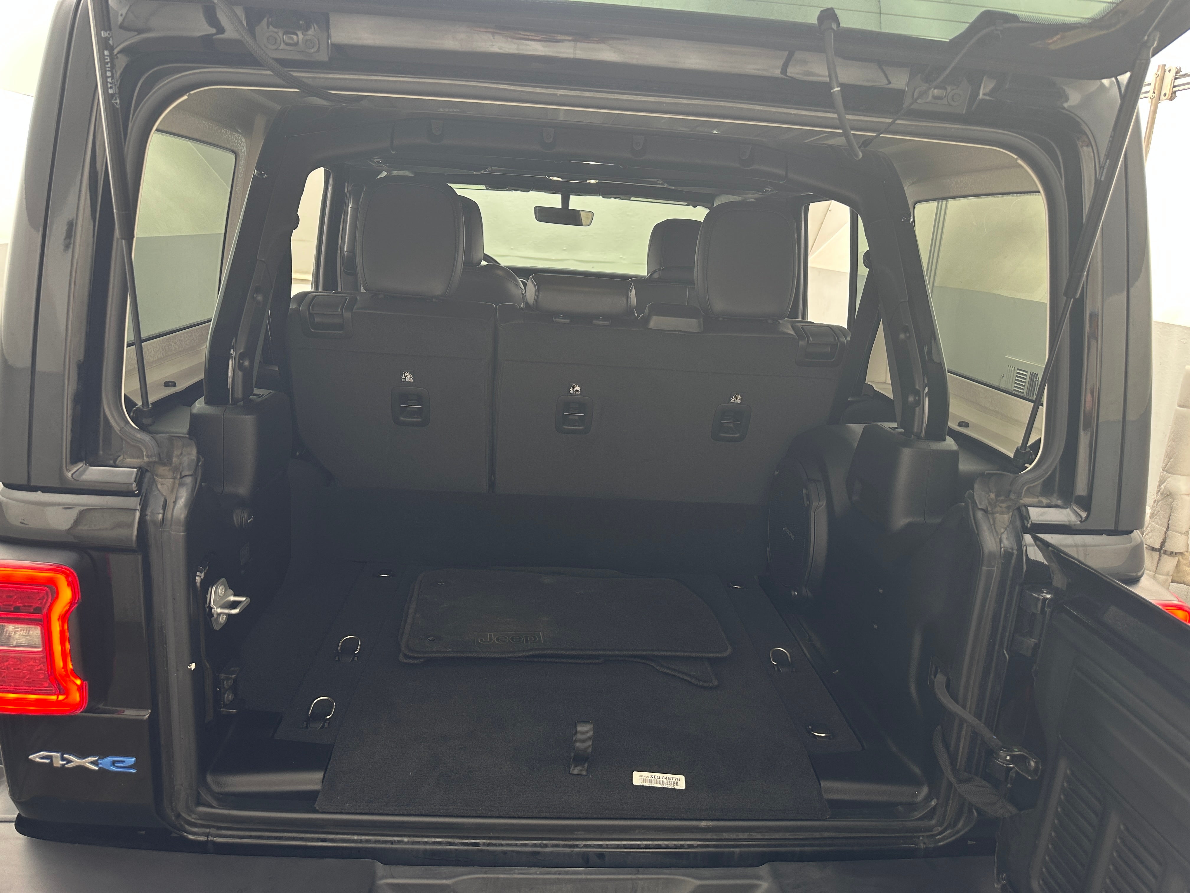 2022 Jeep Wrangler Unlimited Sahara 4xe 6