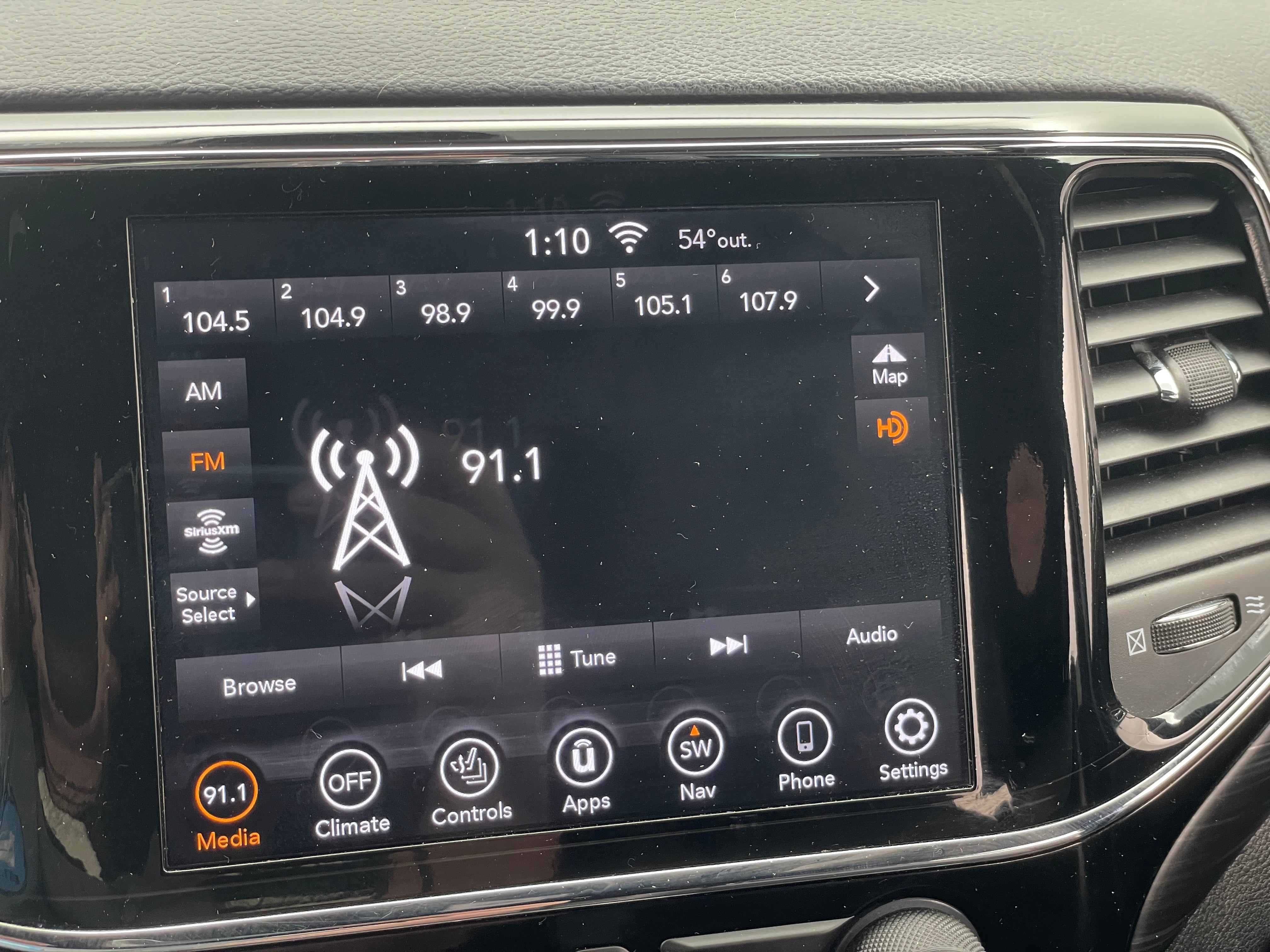 2020 Jeep Grand Cherokee Altitude 4