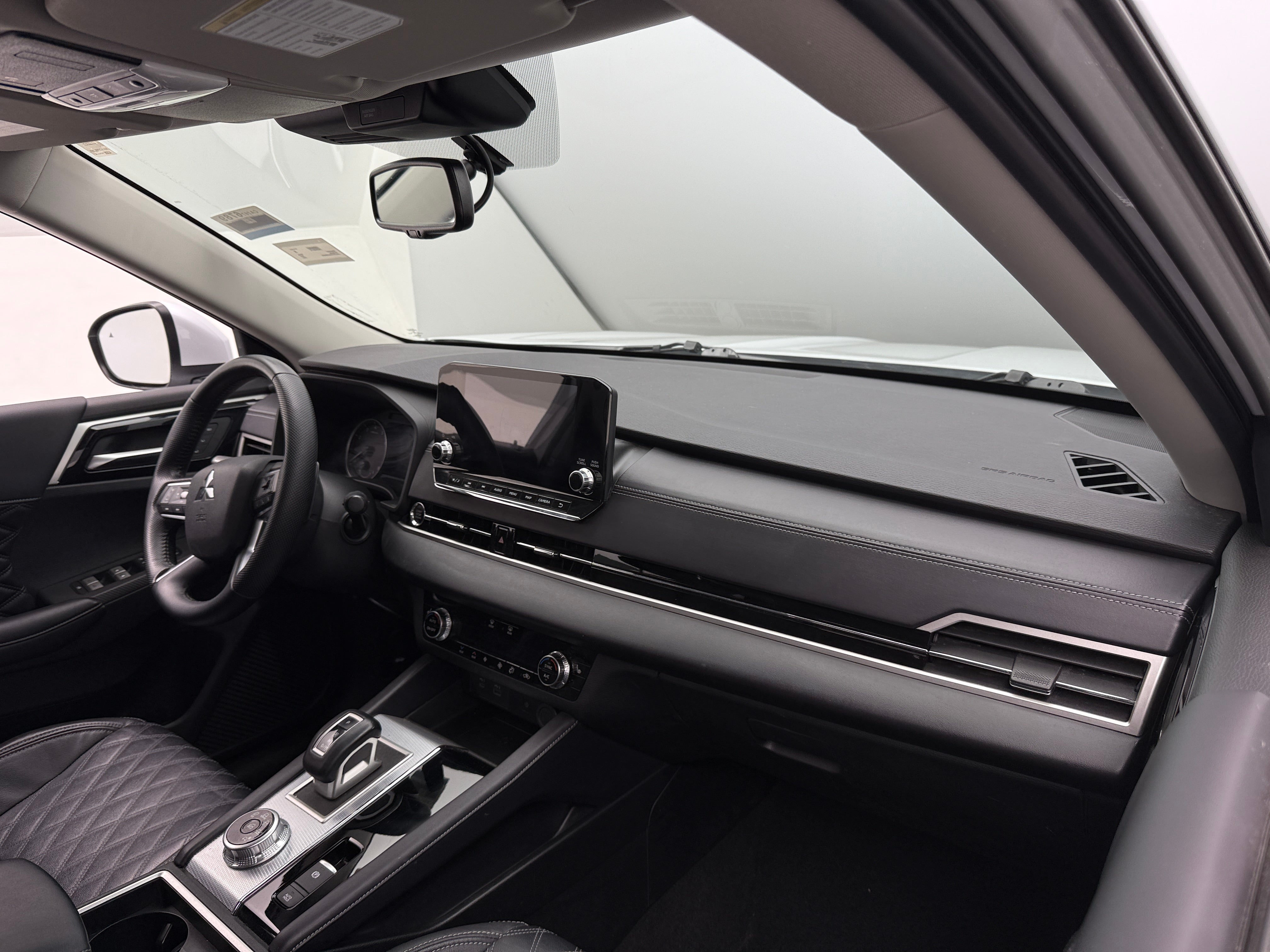 2022 Mitsubishi Outlander SEL 2
